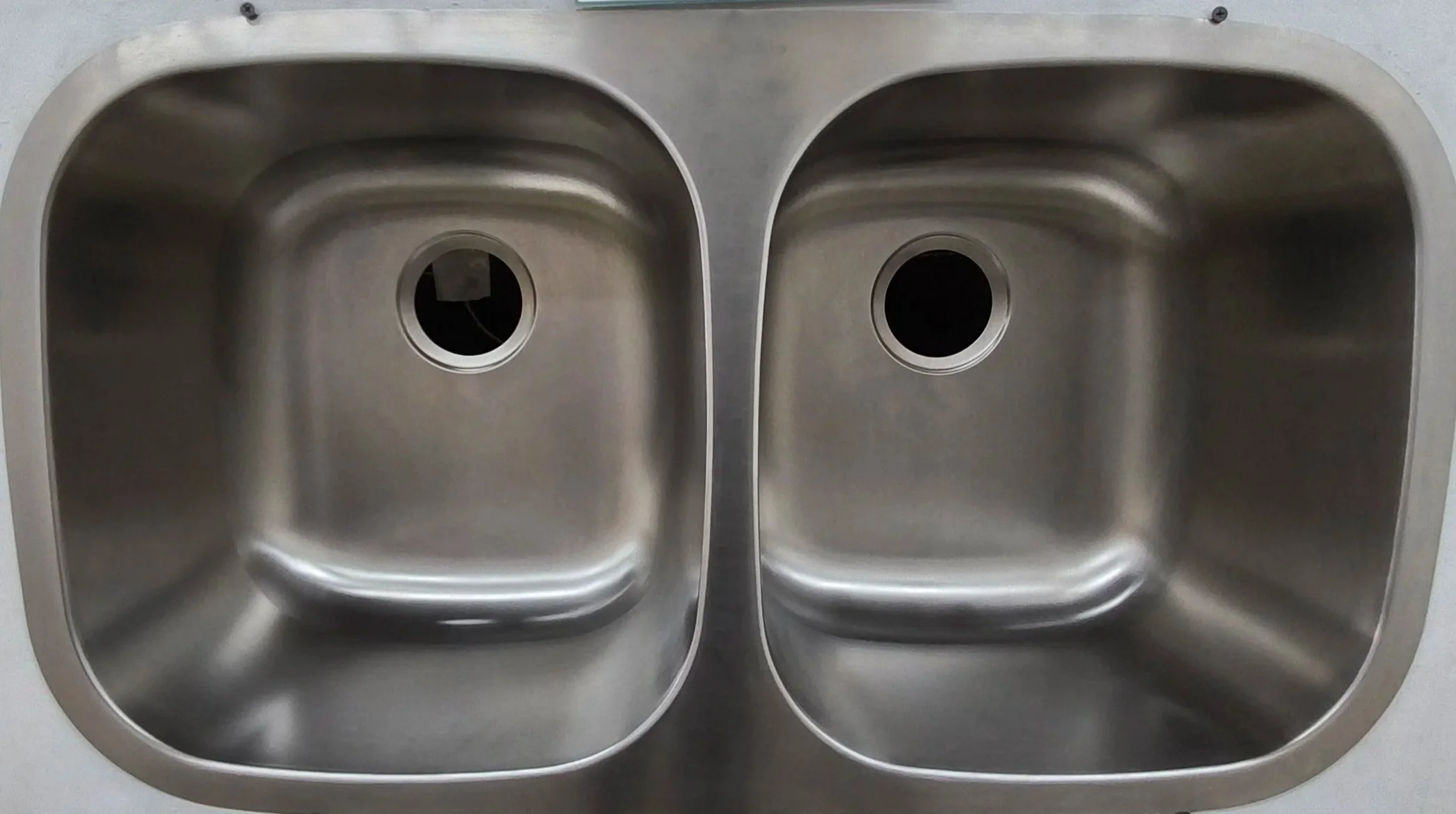 #1 50/50 Stainless Steele Undermount Sink 