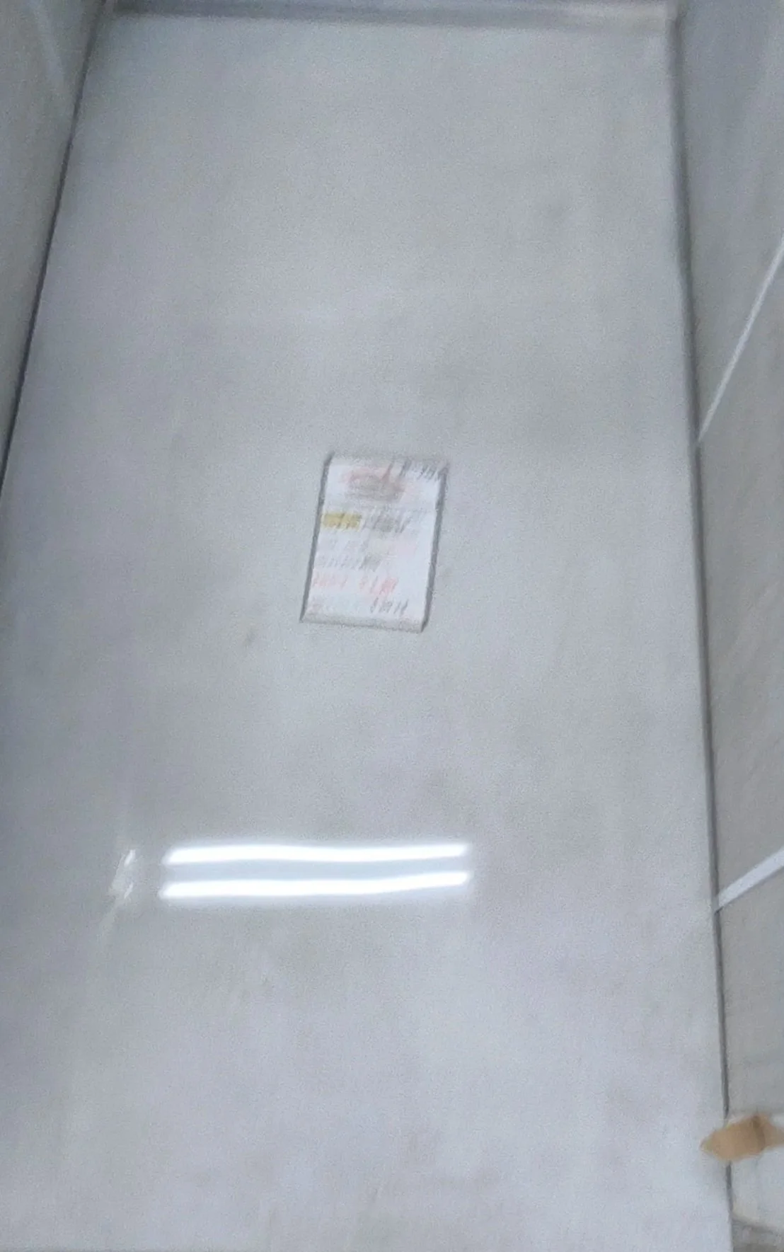 One Chalk-Rec Grade-B Porcelain Flooring