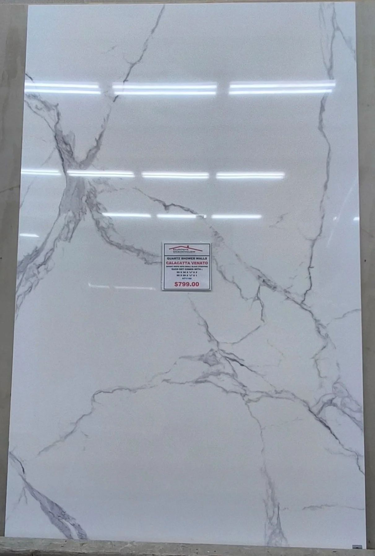 Calacatta Venato Quartz Shower Walls