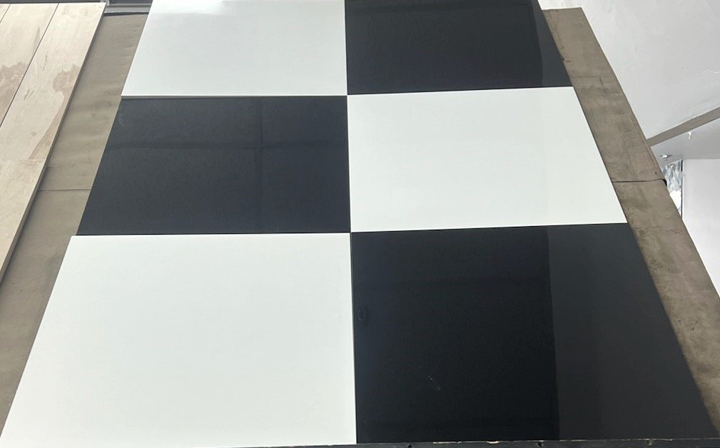 Super Polished Black &amp; White Grade-B Porcelain Flooring