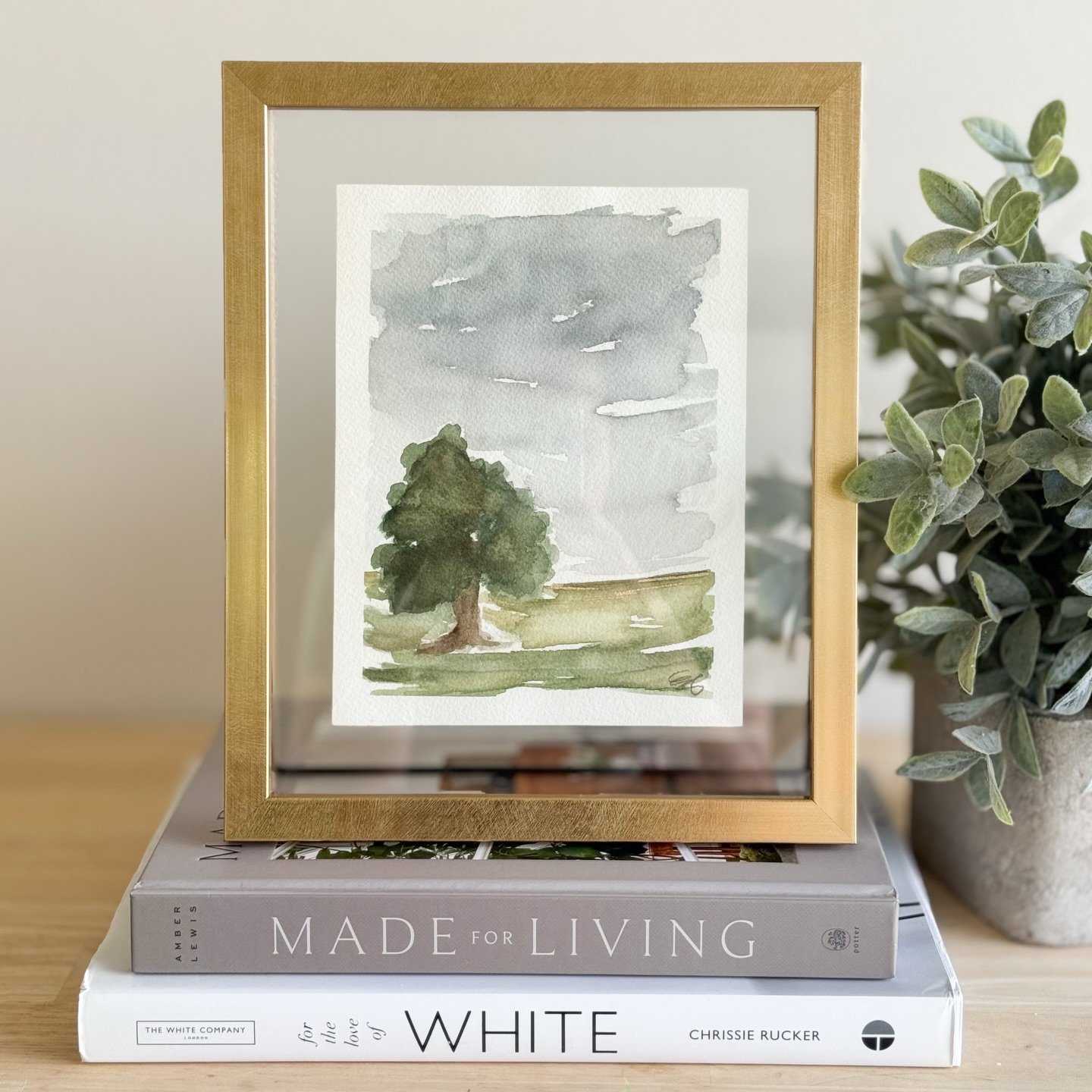 &ldquo;Beneath The Oak&rdquo; |5x7| acrylic watercolor on watercolor paper. 9&times;11&rdquo; gold metal floater frame. Perfect for a tabletop or bookshelf display. Available online (link located in bio) or send a DM door more information! 

#theverd