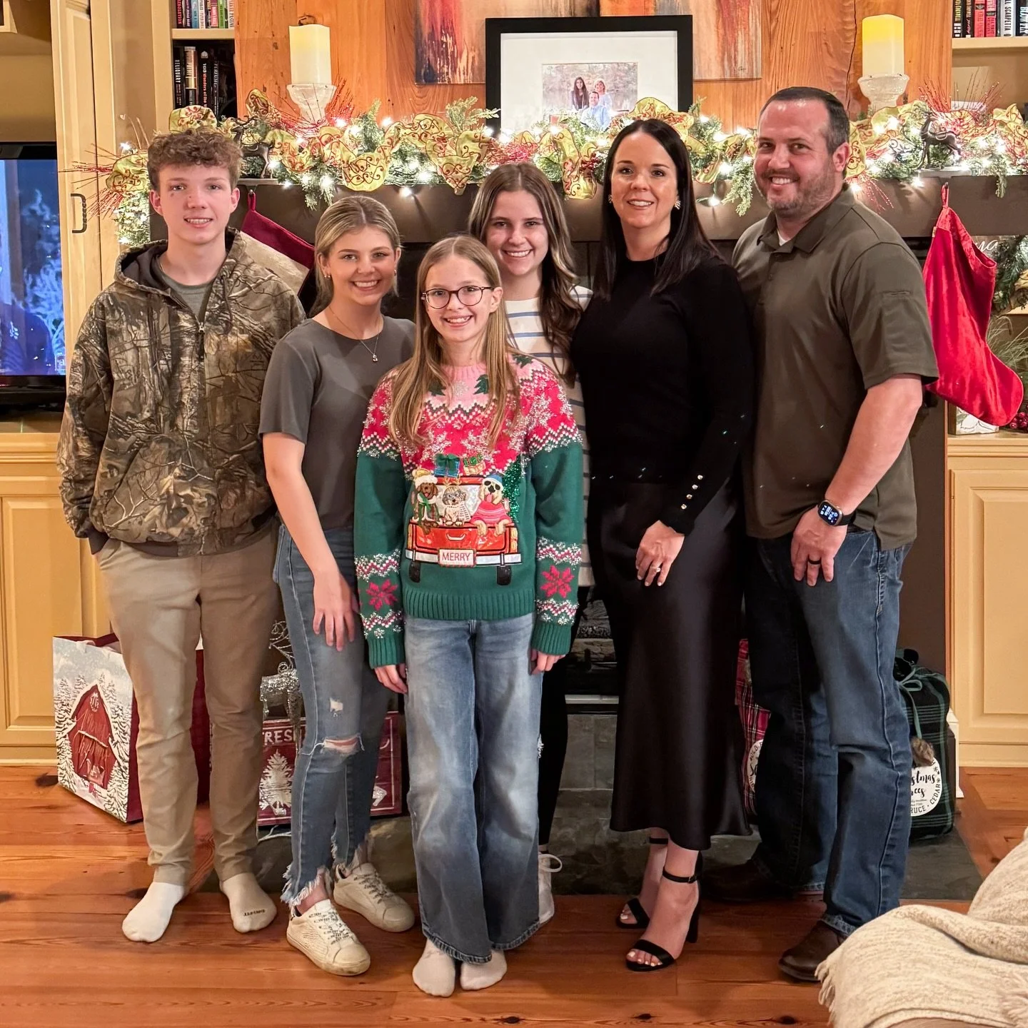 &ldquo;But the angel said to them, &lsquo;Do not be afraid. I bring you good news that will cause great joy for all the people. Today in the town of David a Savior has been born to you; he is the Messiah, the Lord.&rsquo;&rdquo; Luke 2:10-11
Merry Ch