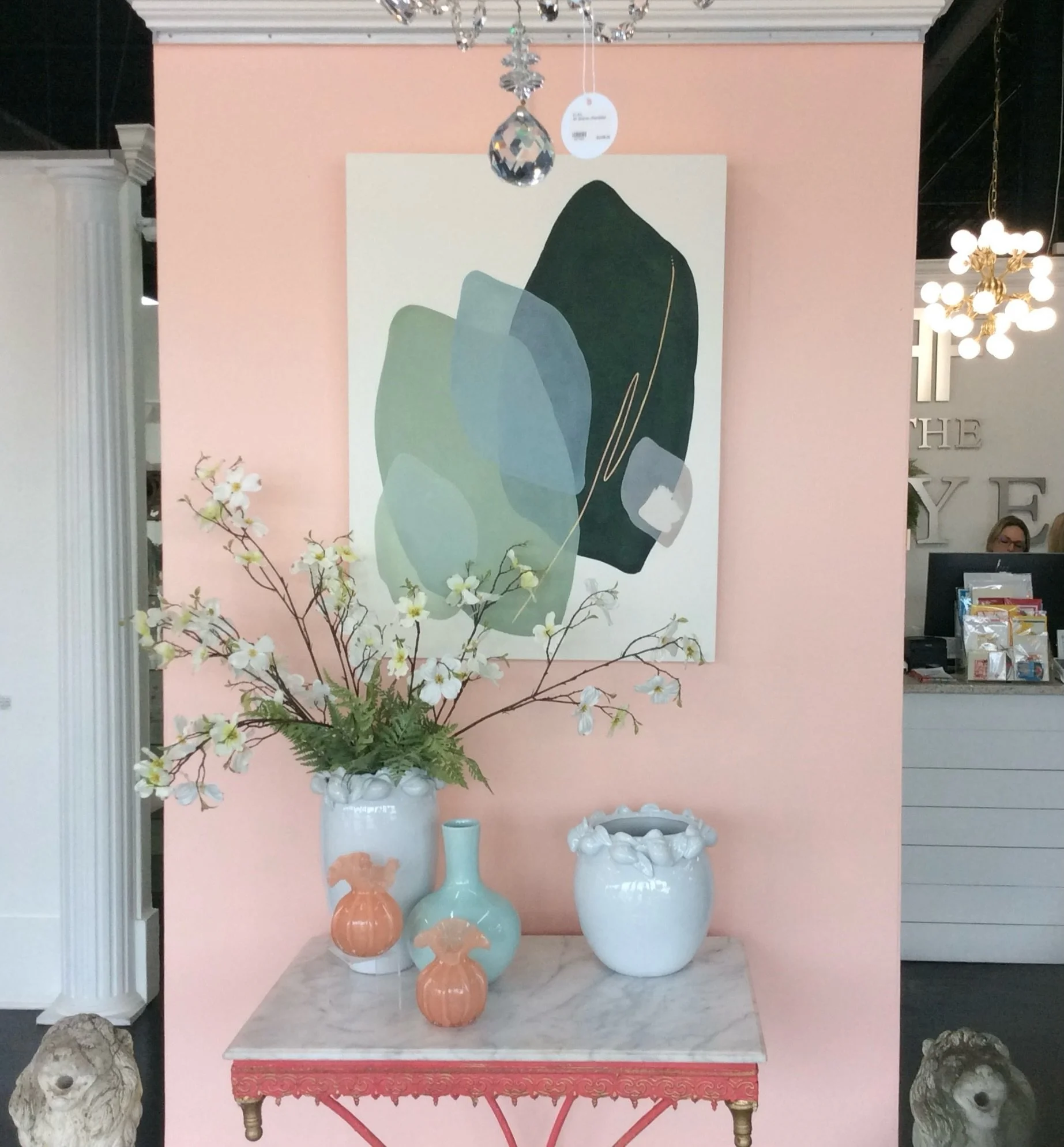 The perfect pop of pink! 🩷 Head on over to the Foyer this weekend to see this beauty front and center! Paired perfectly with this adorable table setup! 

Located at 3655 Perkins Rd in Baton Rouge. 
Store hours Friday &amp; Saturday 10-5 and Sunday 1