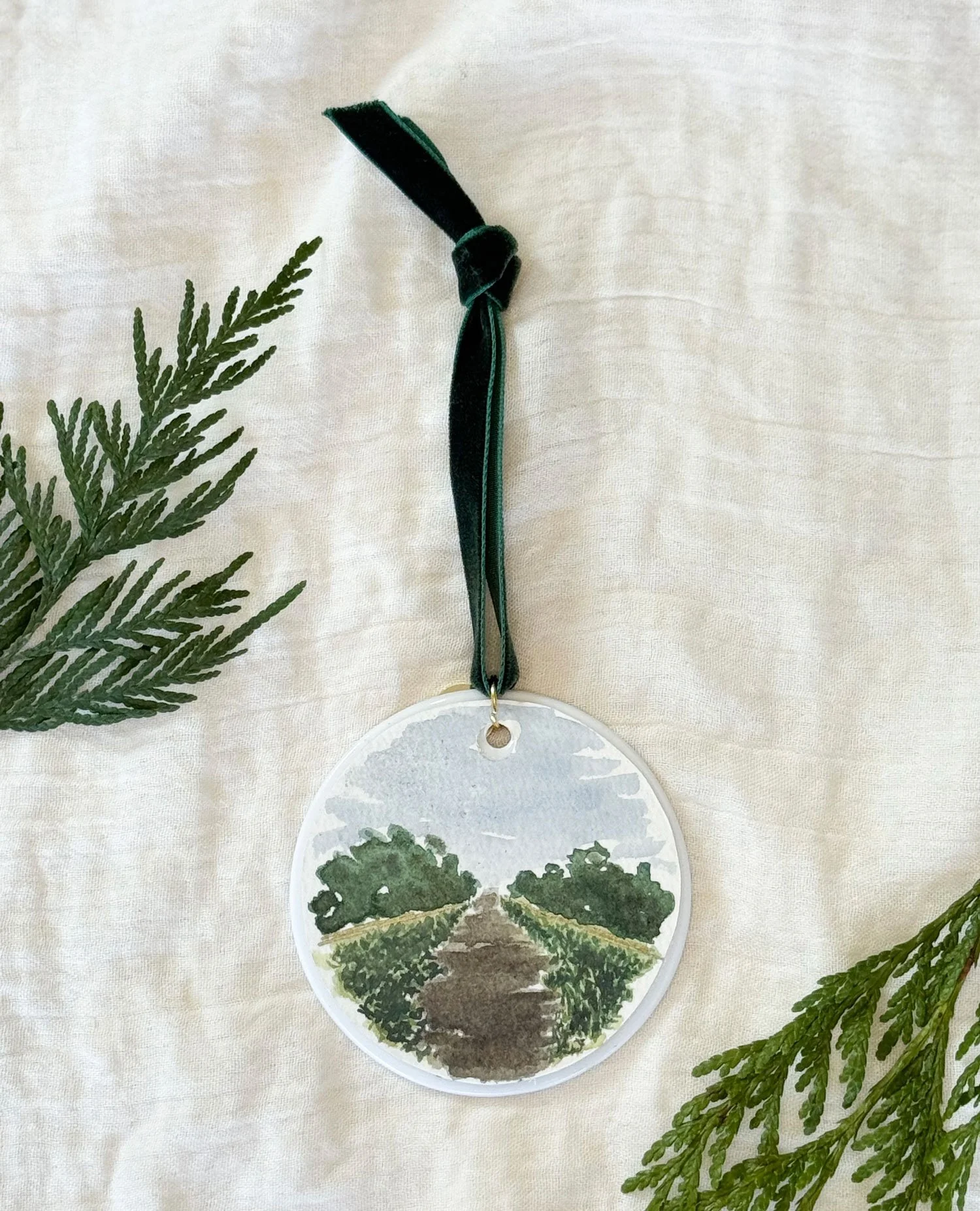 erin_speights_art_2025ornaments_5_front.jpg