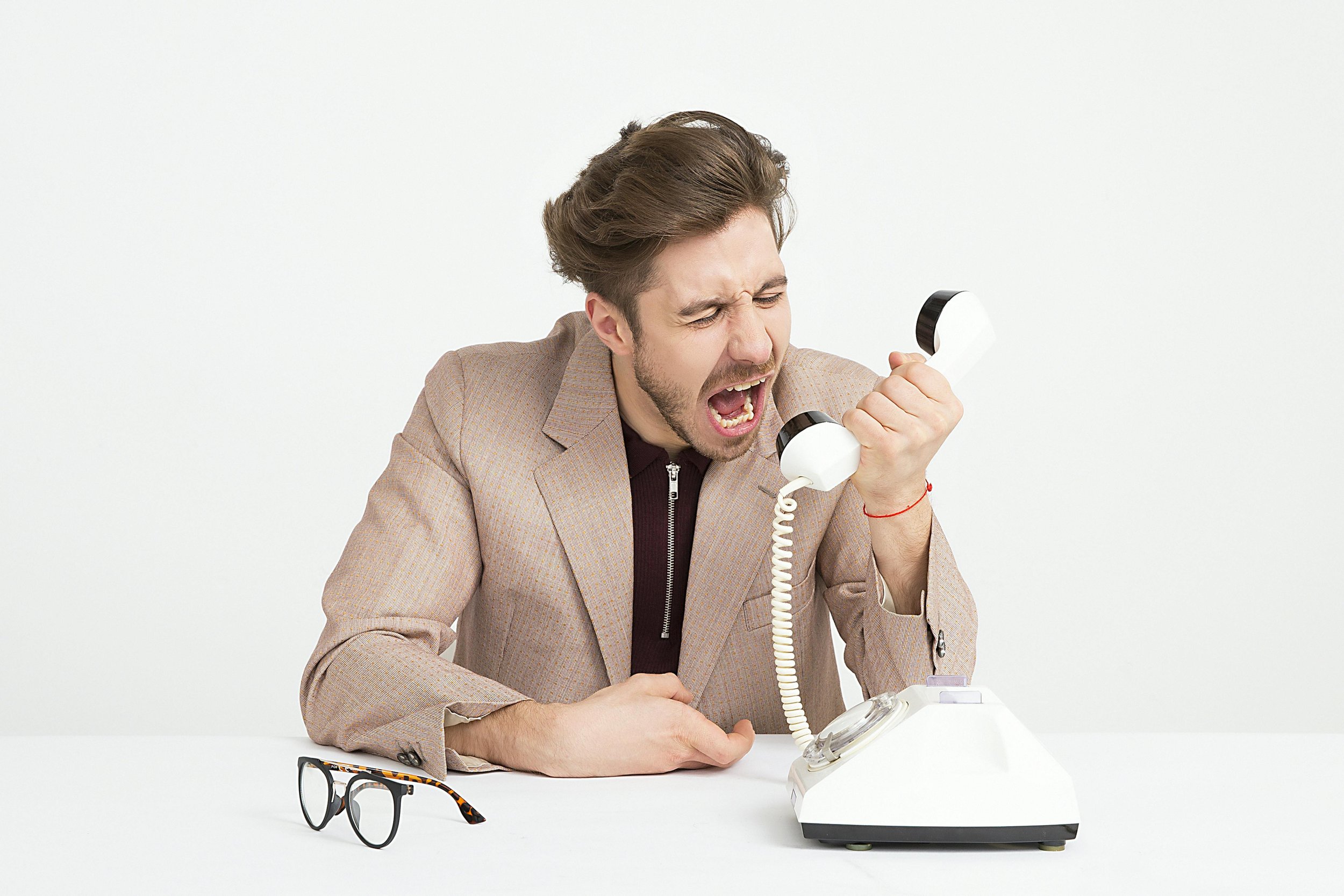 Navigating Misunderstandings: Overcoming Communication Breakdowns