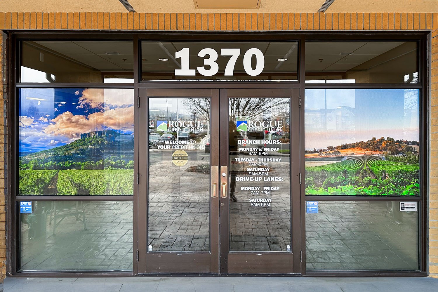 Business Information Window Graphics Example