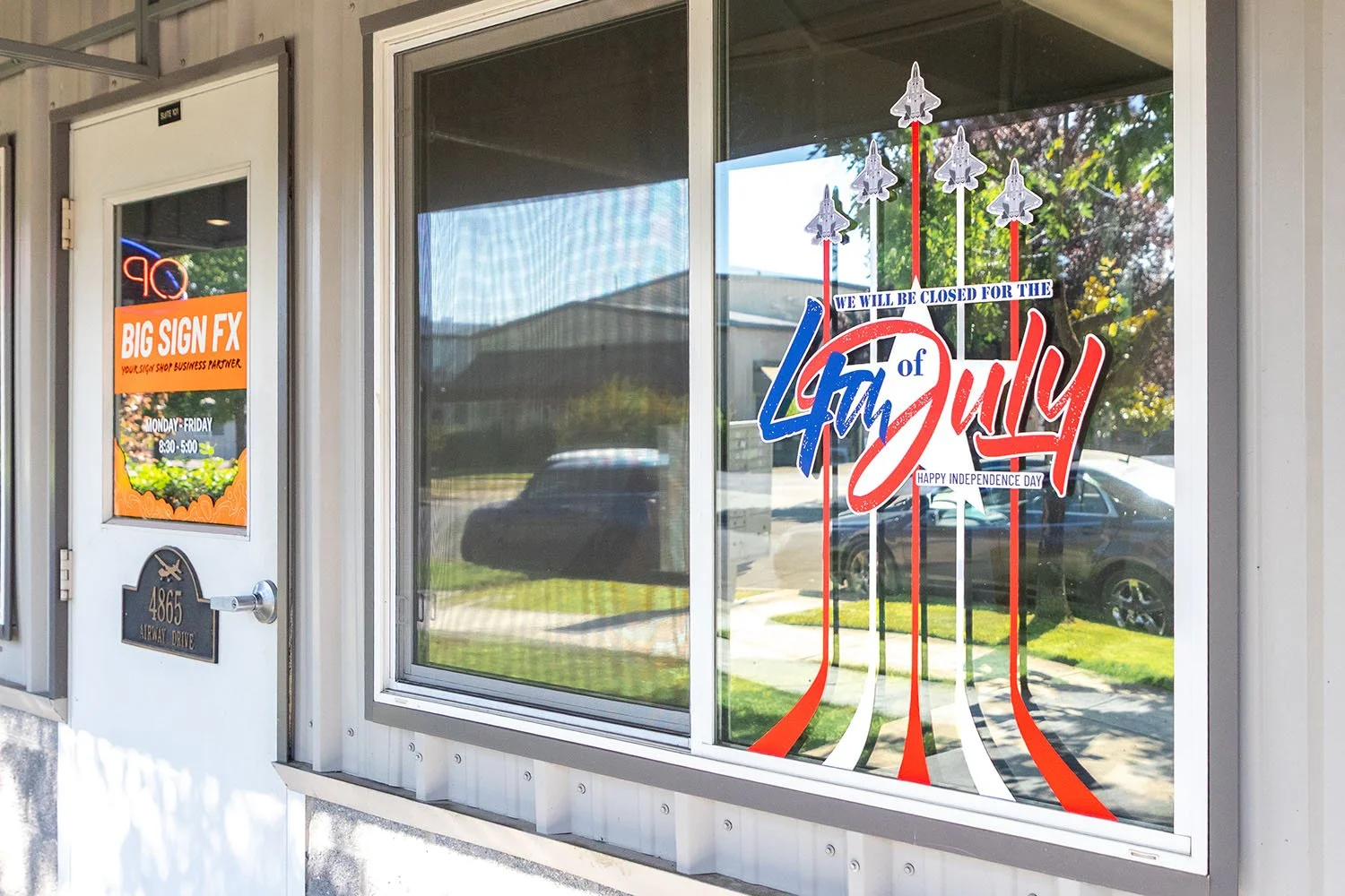 4th of July Spot Window Graphic Example