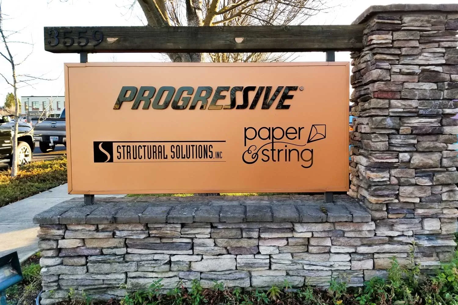Single Colored Vinyl Lettering on Monument Sign Example