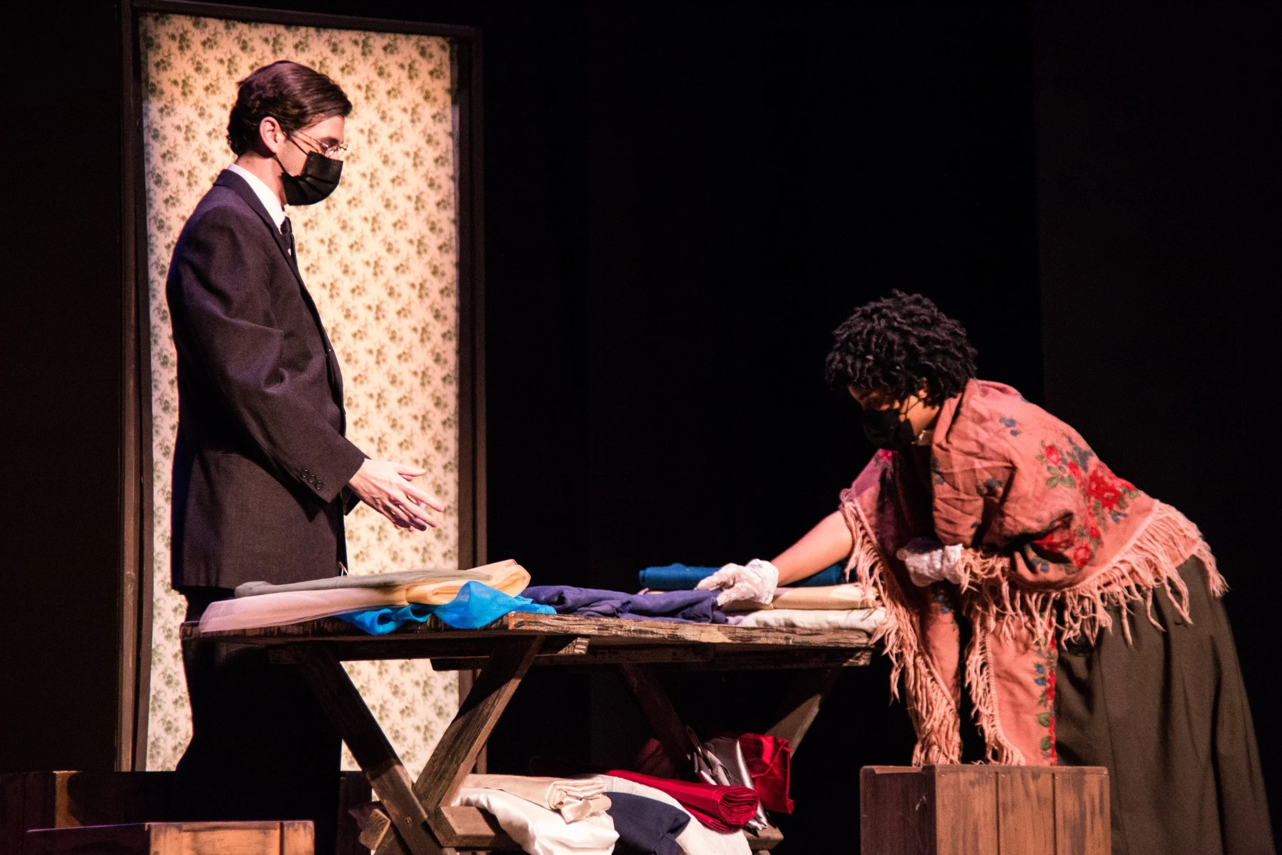 Intimate Apparel by Lynn Nottage |
1905 New York City |
Scenic Design by Steven Goff |
Lighting Design by Cassi Crain |
Photos by Drew Lotter