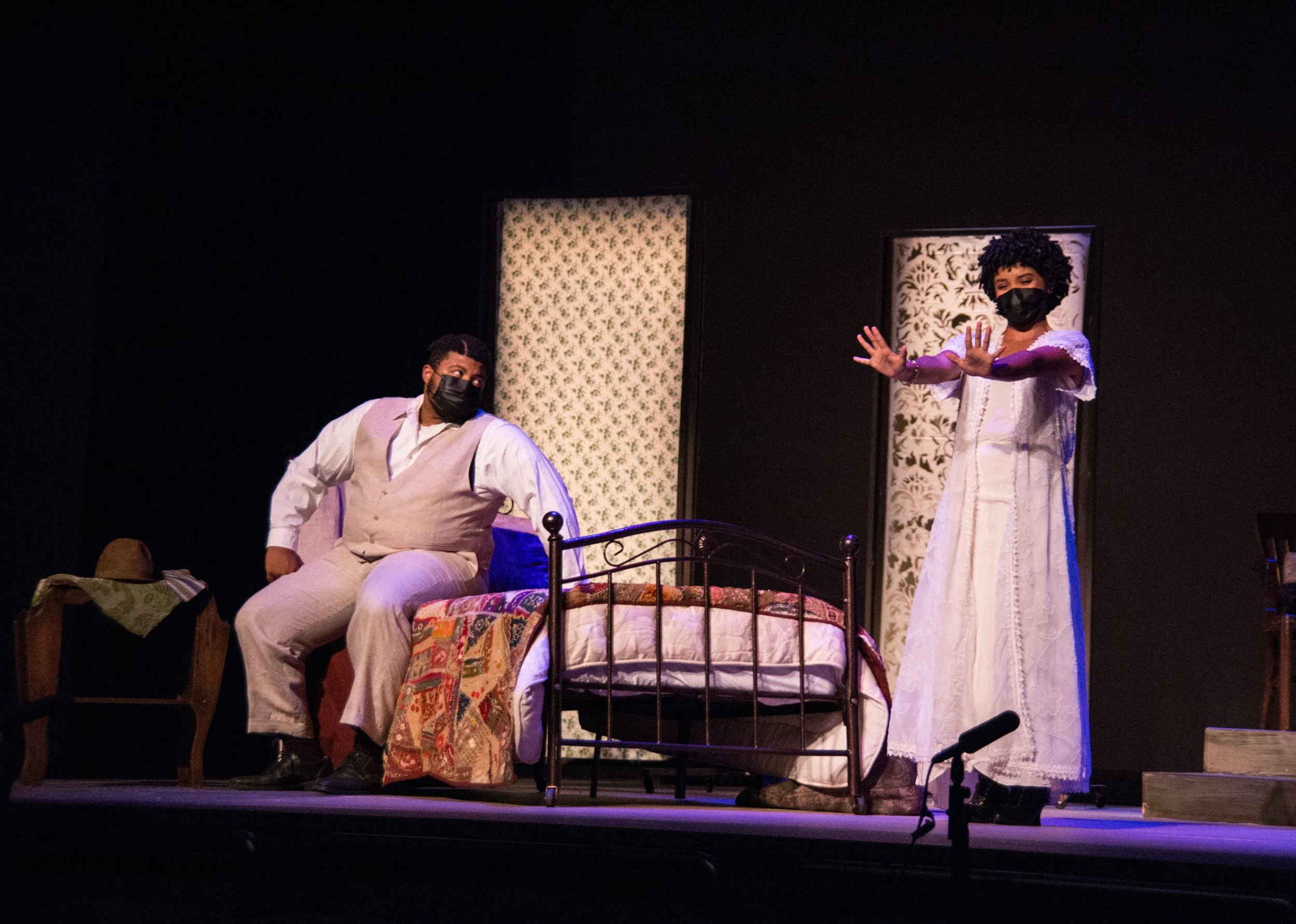 Intimate Apparel by Lynn Nottage |
1905 New York City |
Scenic Design by Steven Goff |
Lighting Design by Cassi Crain |
Photos by Drew Lotter