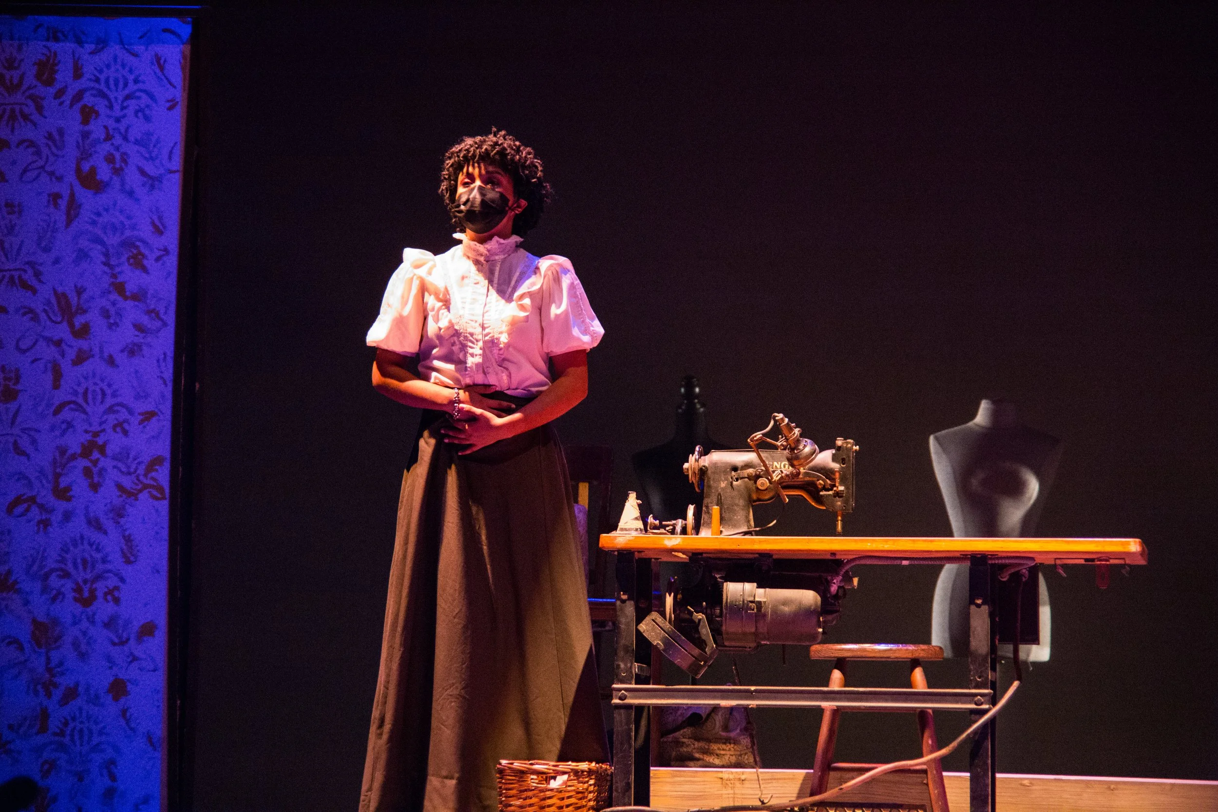 Intimate Apparel by Lynn Nottage |
1905 New York City |
Scenic Design by Steven Goff |
Lighting Design by Cassi Crain |
Photos by Drew Lotter