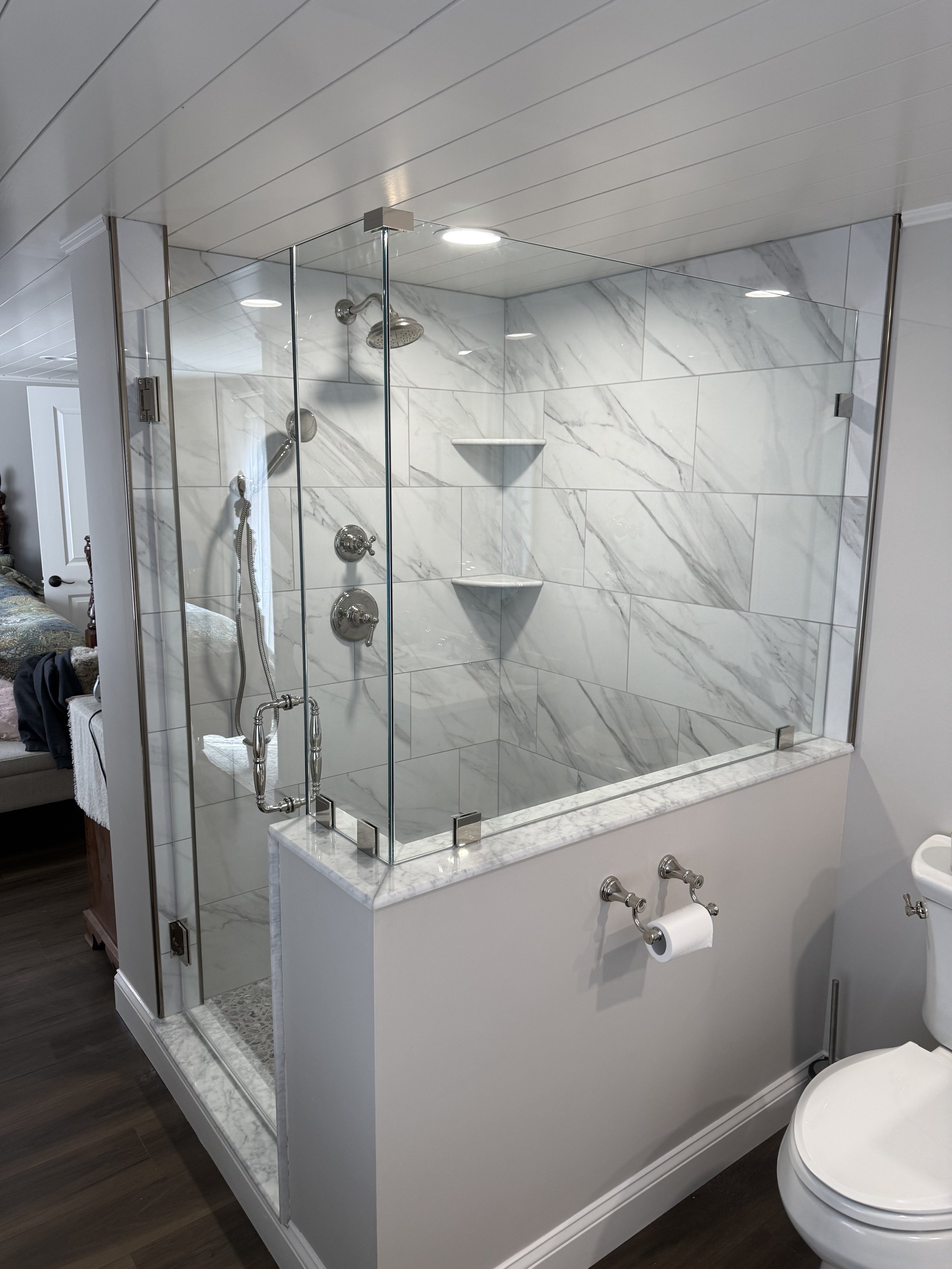 ShowerDoor_SidePanel_2.jpg