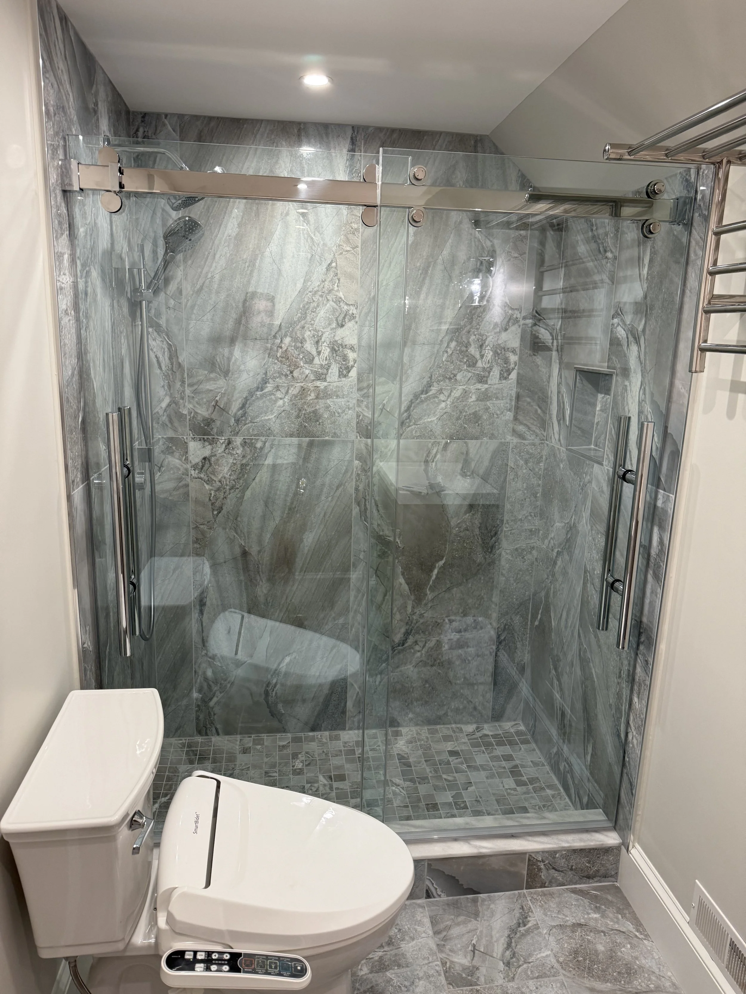 ShowerDoor_Slider_1.jpg