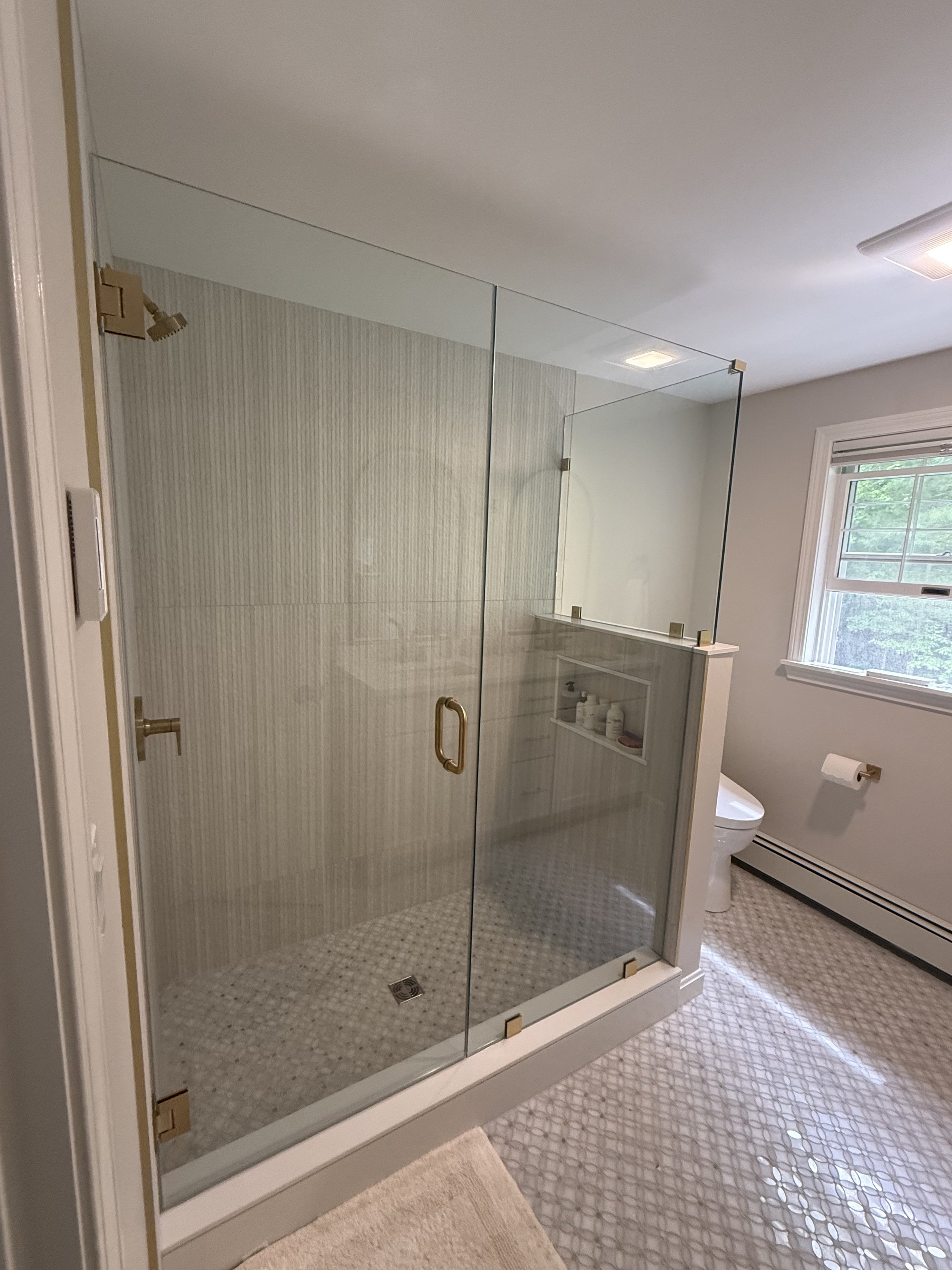 ShowerDoor_SidePanel_11.jpg