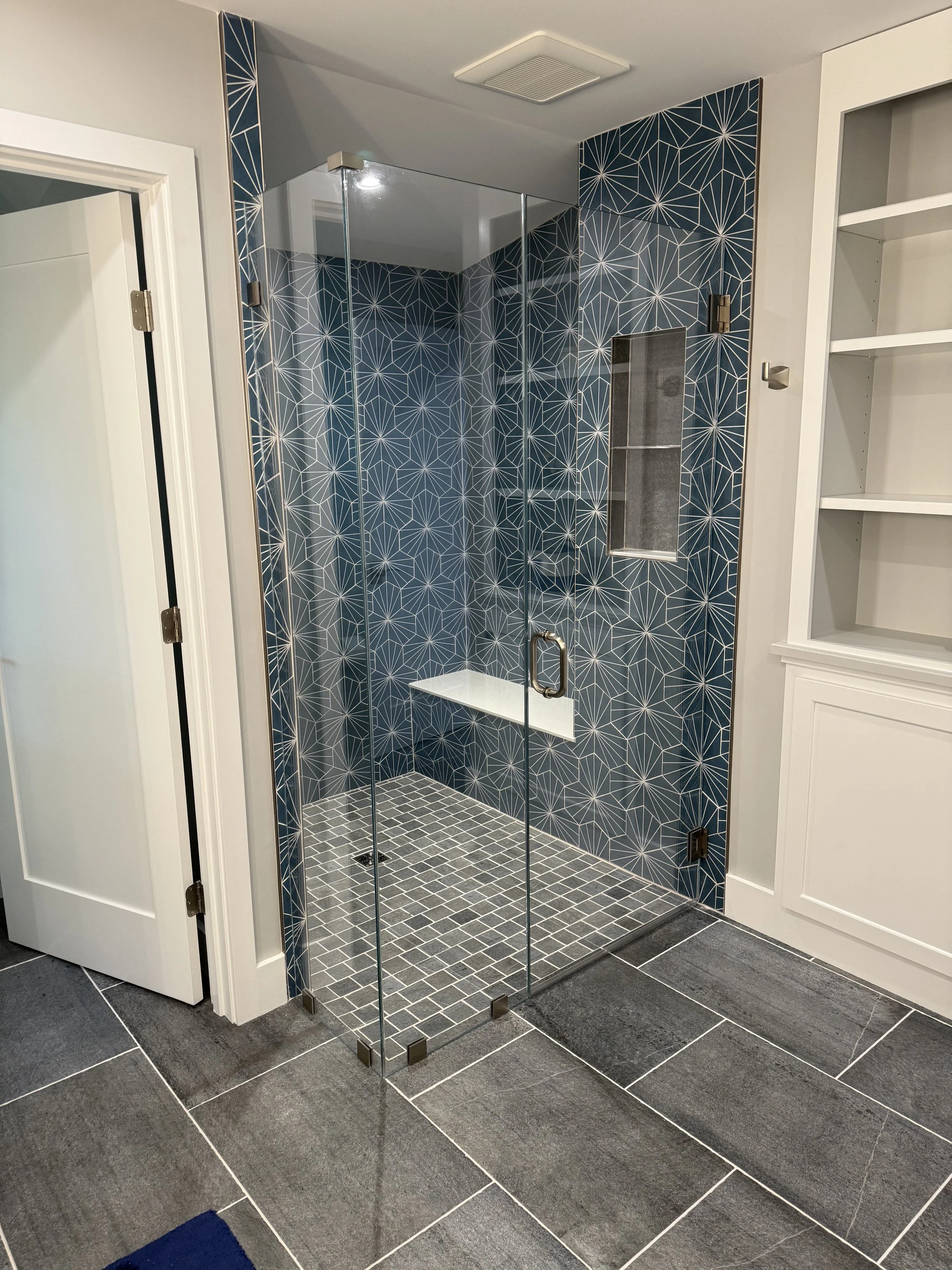 ShowerDoor_SidePanel_8.jpg