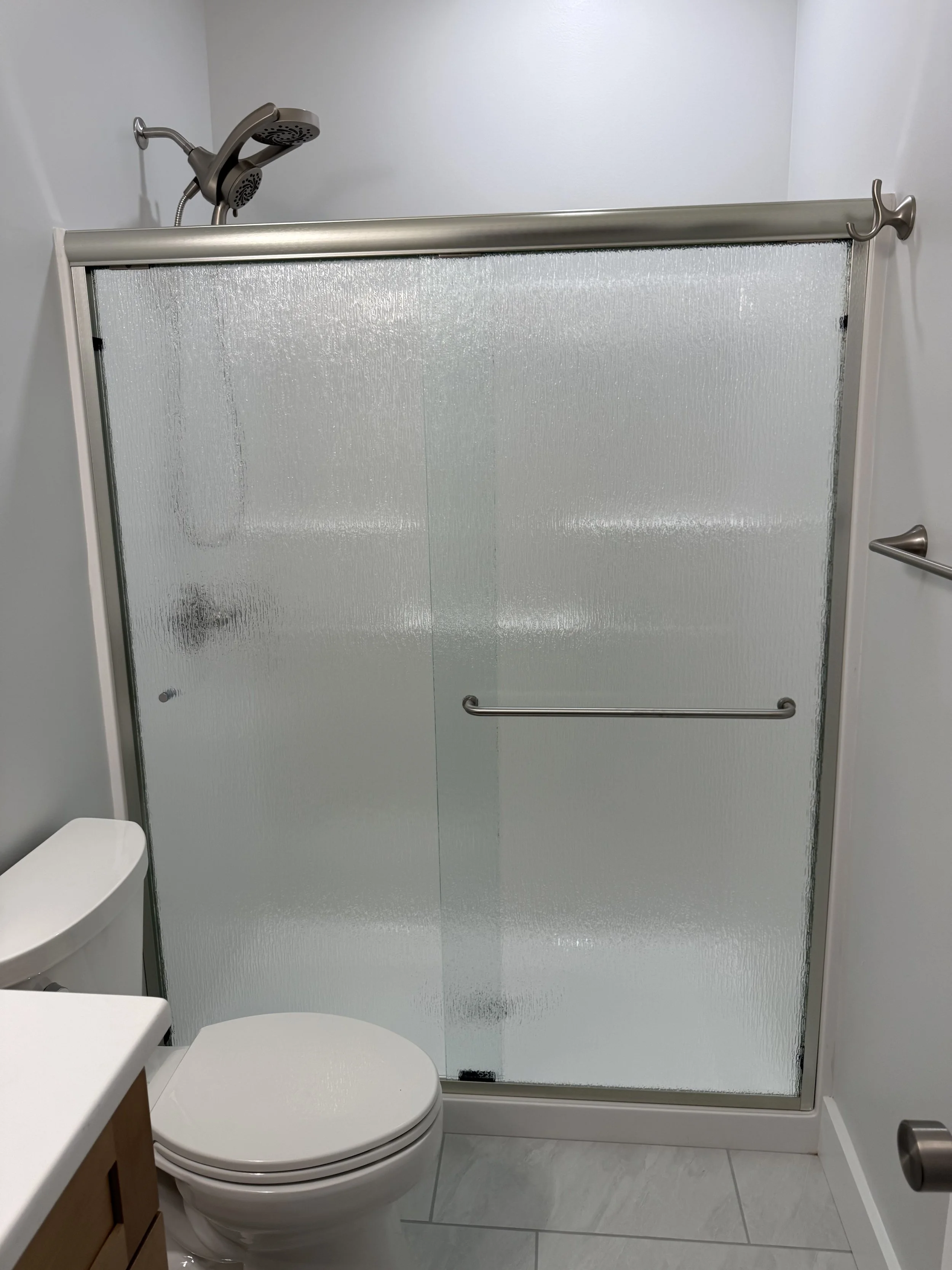 ShowerDoor_Slider_2.jpg