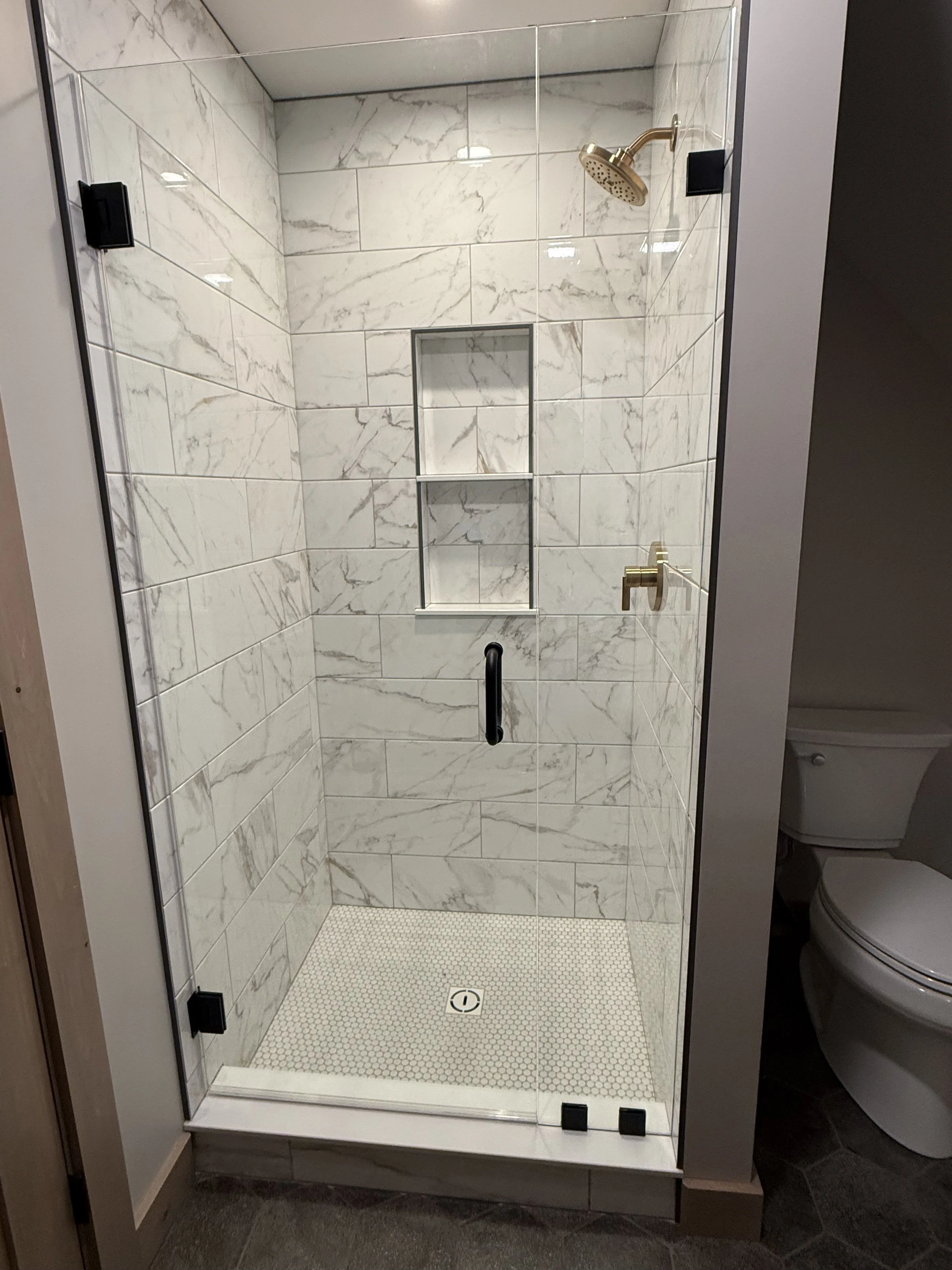 ShowerDoor_FullPanel_3.jpg
