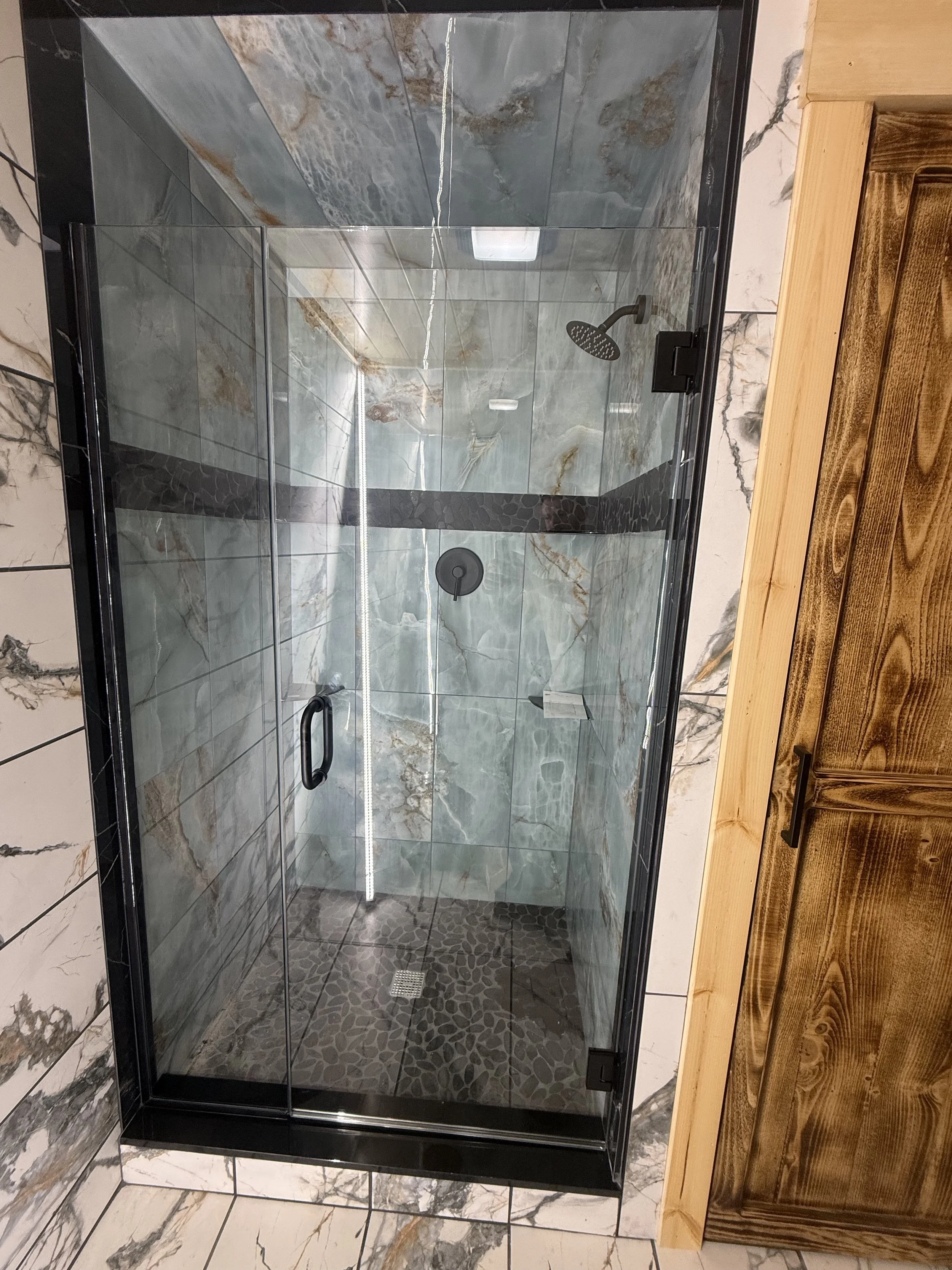 ShowerDoor_FullPanel_5.jpg
