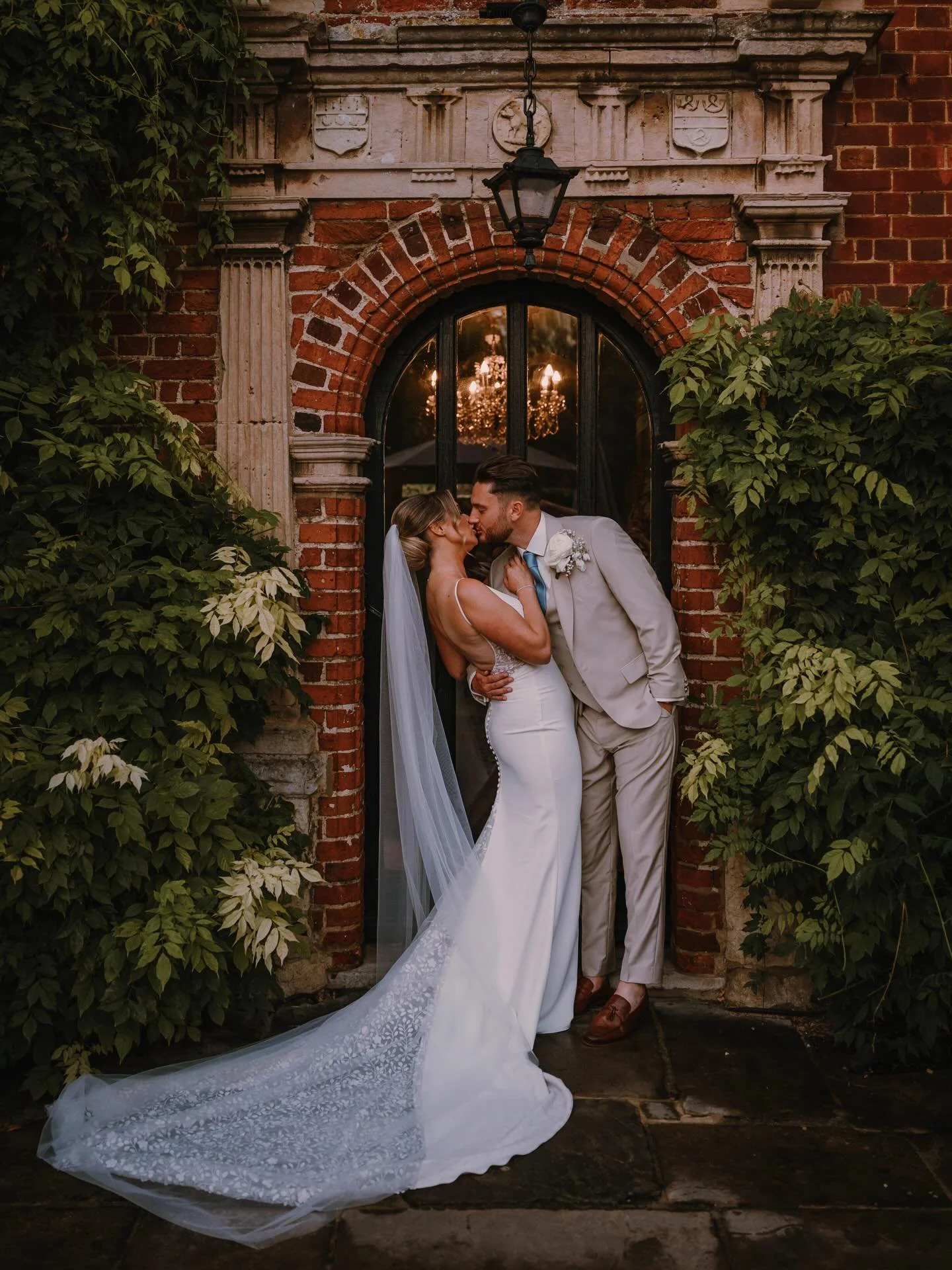 ⚡️ // COURTNEY ✖️ ED // ⚡️

Can&rsquo;t get enough of these two, how has it been 3 months?! 

VENUE - @seckfordhallweddings @seckfordhallhotel 
COORDINATOR - @kingsleymensah 
PHOTOGRAPHER - @fraserparryphotography 
CONTENT CREATOR - @momentstomemorie