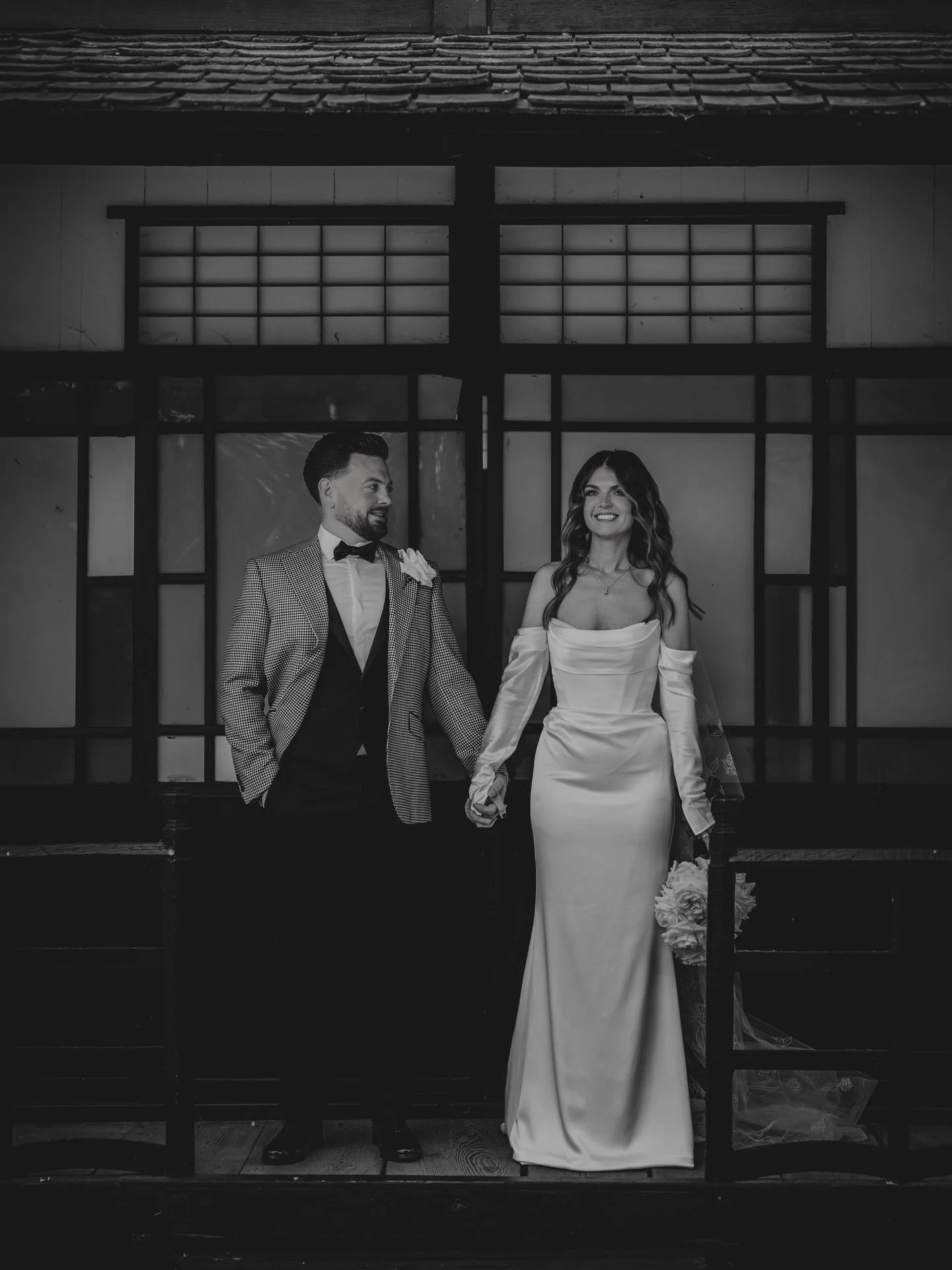 ⚡️// SARAH ✖️SAM // ⚡️

Such an awesome day! Absolutely loved this shot from their final gallery 😮&zwj;💨

✖️

Suppliers tagged 🙌🏼

#fanhamshall #ukwedding #weddingphotographer #hertfordshirewedding #weddingday