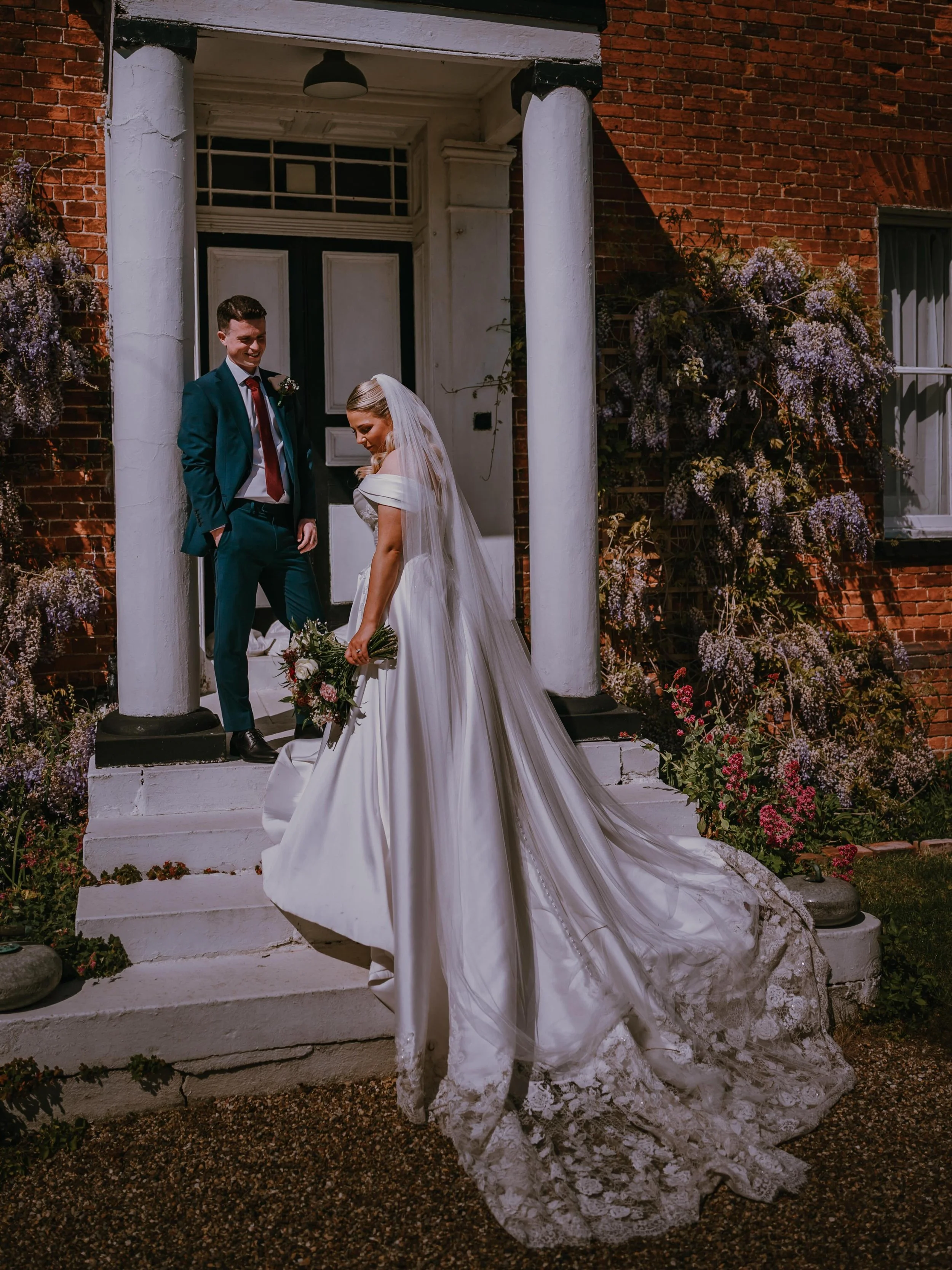 May has been an incredible month to say the least! Lucy &amp; Rich, you&rsquo;re next on my editing screen!😍

VENUE //. @crondonpark 
PHOTOGRAPHER //. @fraserparryphotography 
FLORIST //. @chicwedsuk 
HMUA //. @makeupbytayloruk 
CAKE //. @blossombak