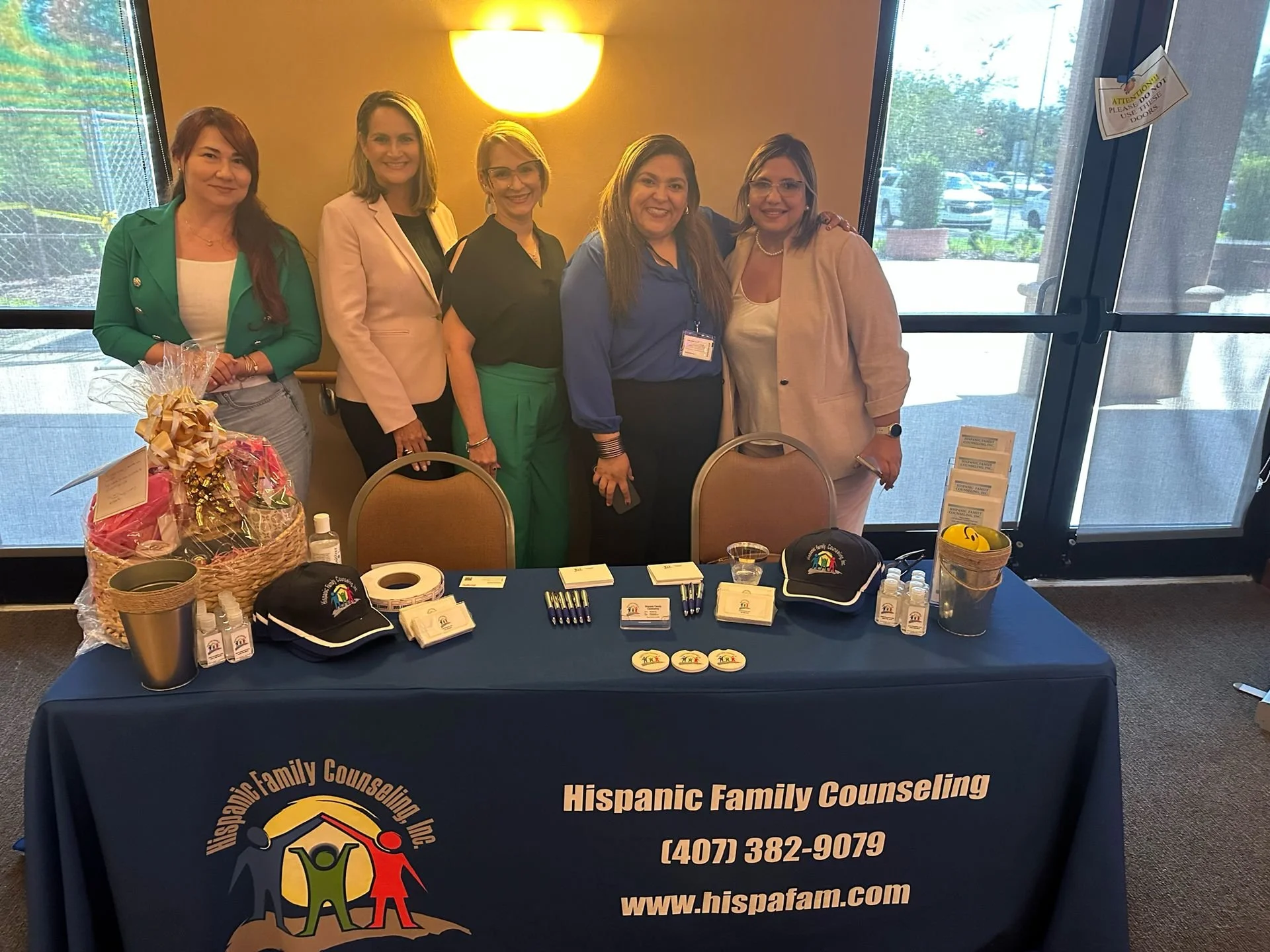 HFC had the honor of being a sponsor of the Latino Dreams Summit, an event organized by Carmen Muñoz from Matiz International, dedicated to empowering and guiding our community. Our CEO, Dr. Nidia Medina, along with the Altamonte Springs Office Manag