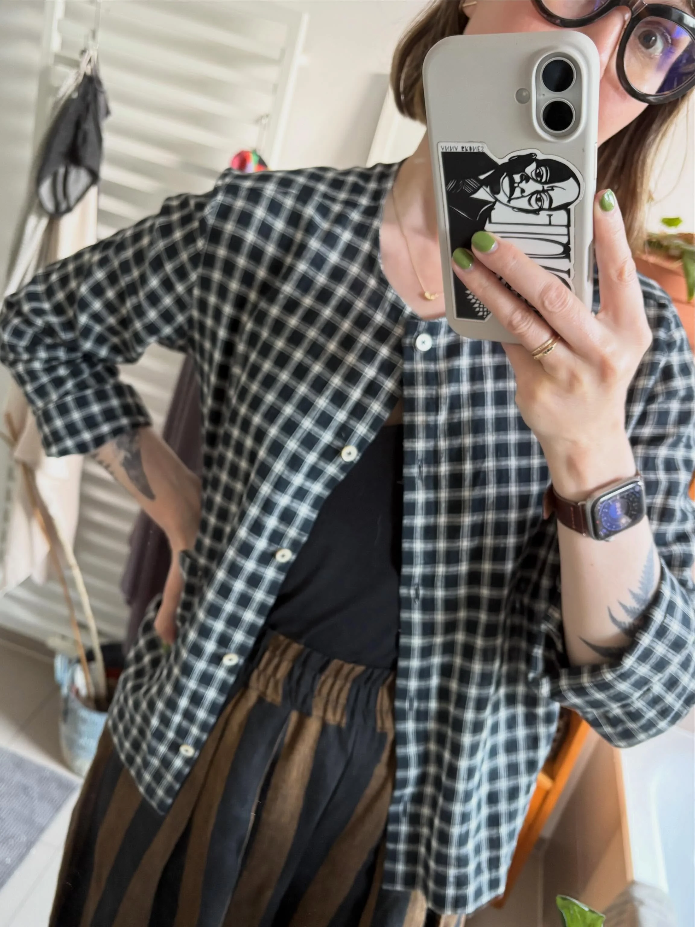 #memademay2026 #memademay Not going for the best photo of all, just documenting wearing something memade each day this month. Shirt: #msfridashirt in @merchantandmills fabric. Rest of outfit is RTW, but I am planning to make a similar pair if these t