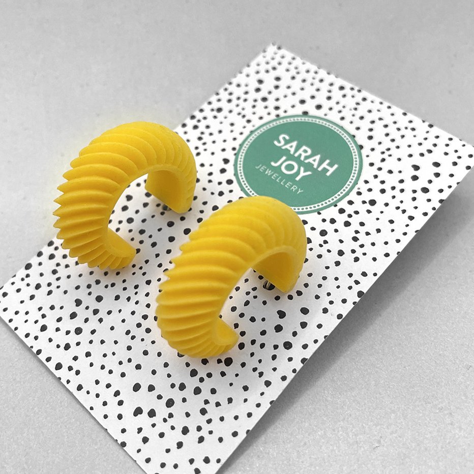 Twist Hoop Earrings 06.jpeg