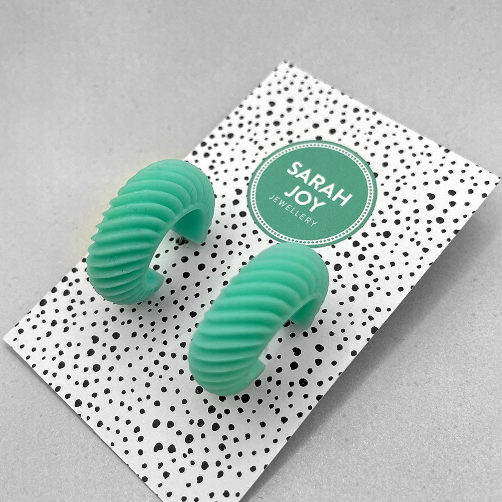 Twist Hoop Earrings 08.jpeg