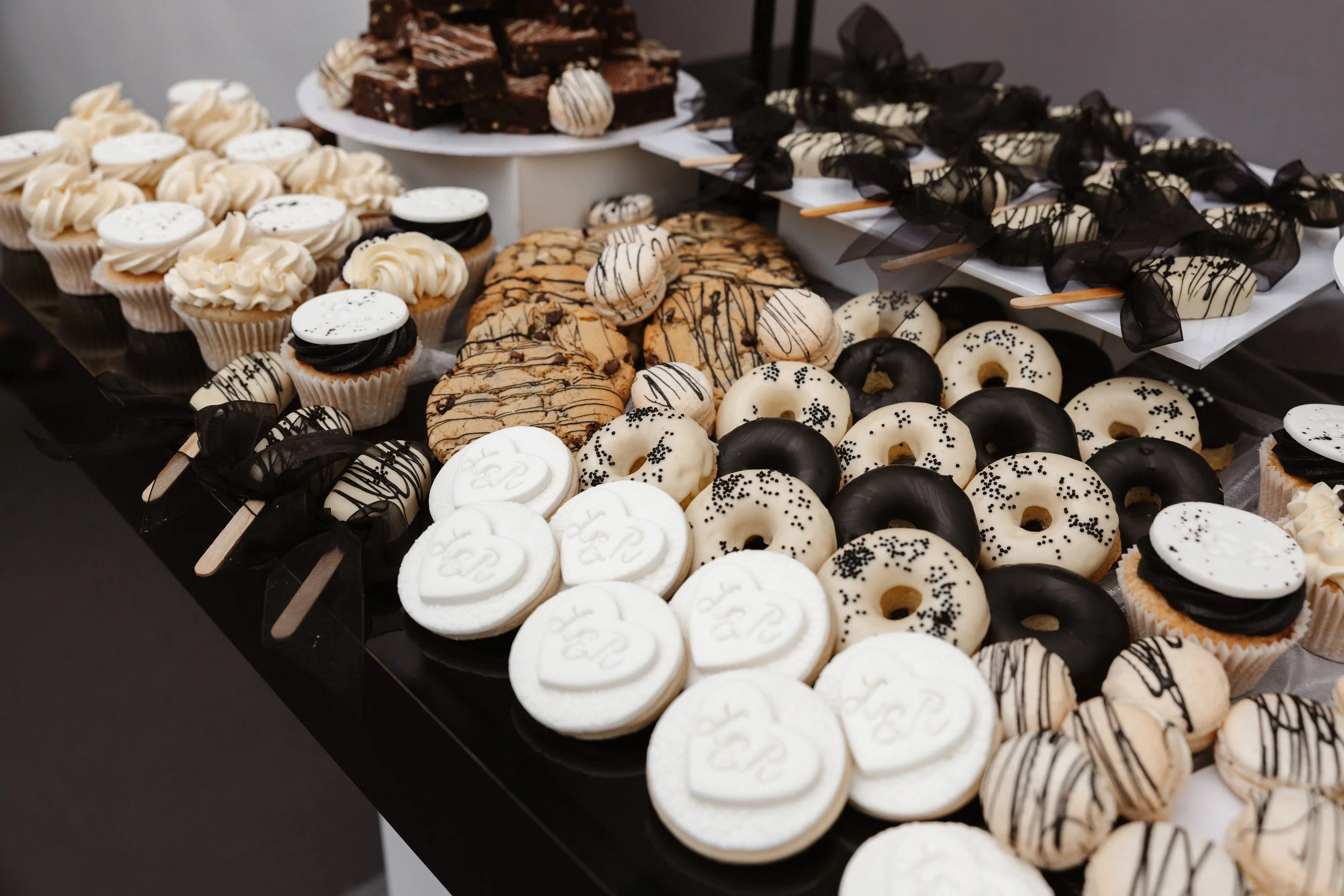 Leesa + Romesh - www.lewismembery.com - SE-77 (1) (8).jpg