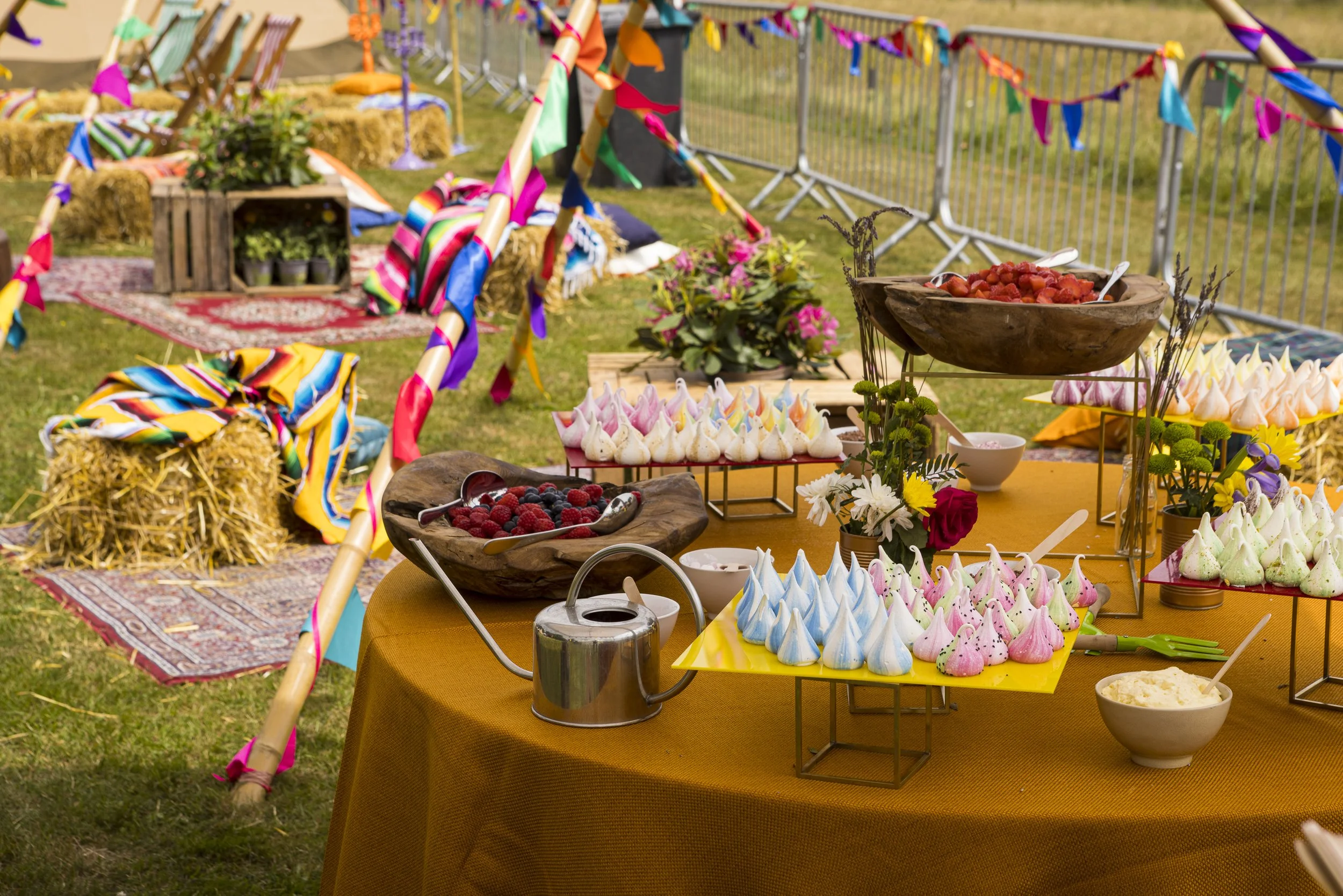 Five Interactive Food Stations Your Guests Will Be Talking About This Summer