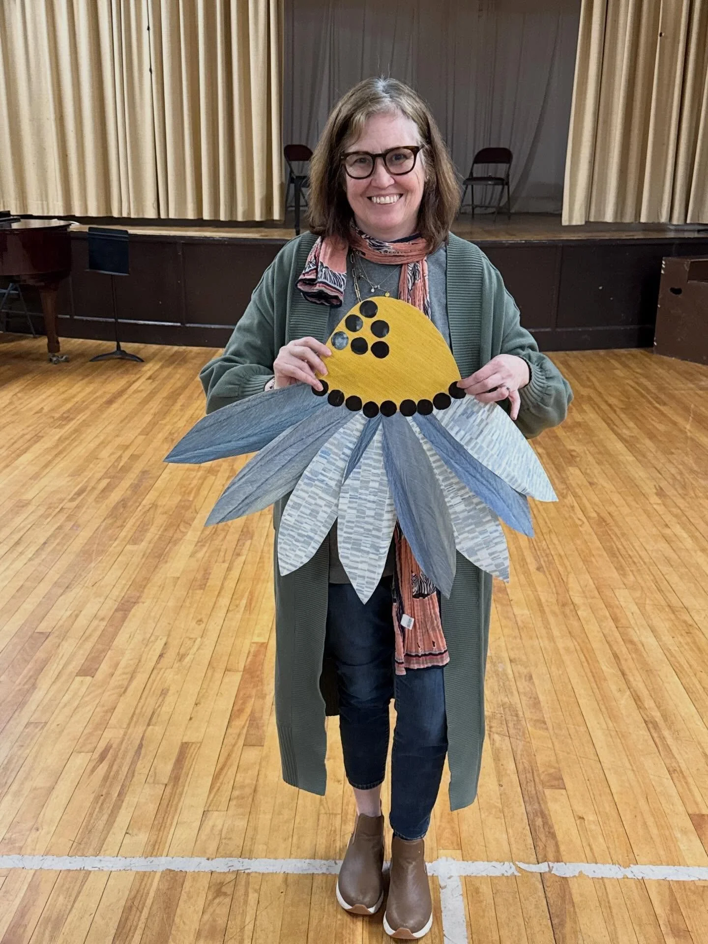 Another amazing maker night for our colossal collage project. Look at these amazing creations!

#communityart