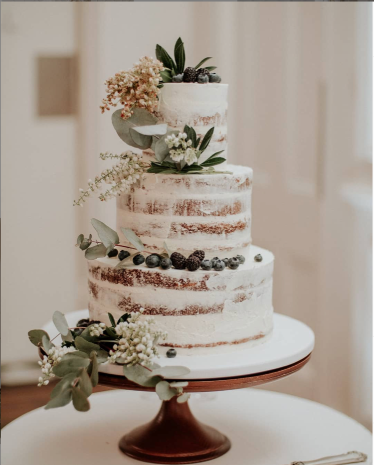Elegant Wedding Cakes In Sydney | Faye Cahill