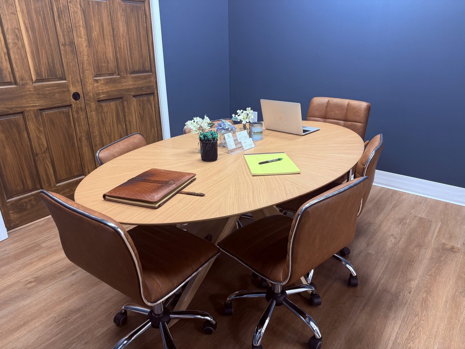 Conference room at Muletown Law in Columbia Tennessee for business consultations and closings