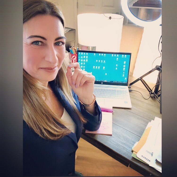 A lil behind-the-scenes peek &ldquo;on set&rdquo; at my home office/studio 😏

I was delighted to speak with the lovely Alysha Palumbo @nbc10boston this afternoon about the psychological fallout from ongoing uncertainty and a possible return to COVID
