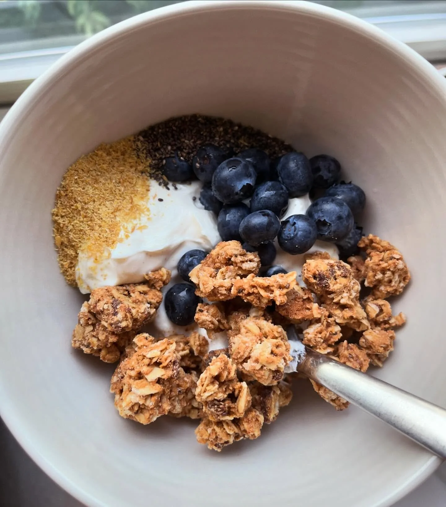 When it&rsquo;s 90 degrees by 8am&hellip;

Me and this yogurt bowl are BFFs this summer. When it&rsquo;s this hot, I don&rsquo;t want to use the stove or cook anything, but I still need breakfast! And I need it to be COLD. 

(Yes a smoothie would als
