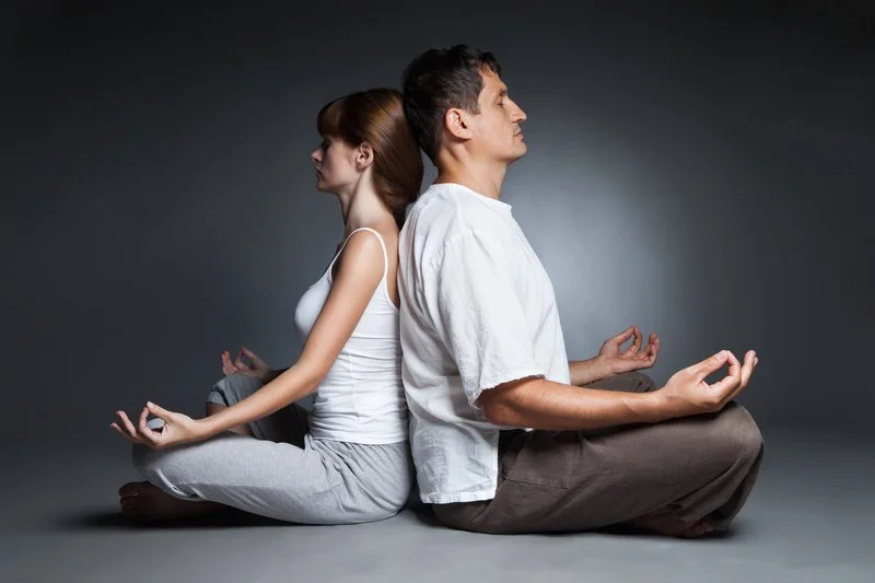 partner yoga sukhasana.jpeg