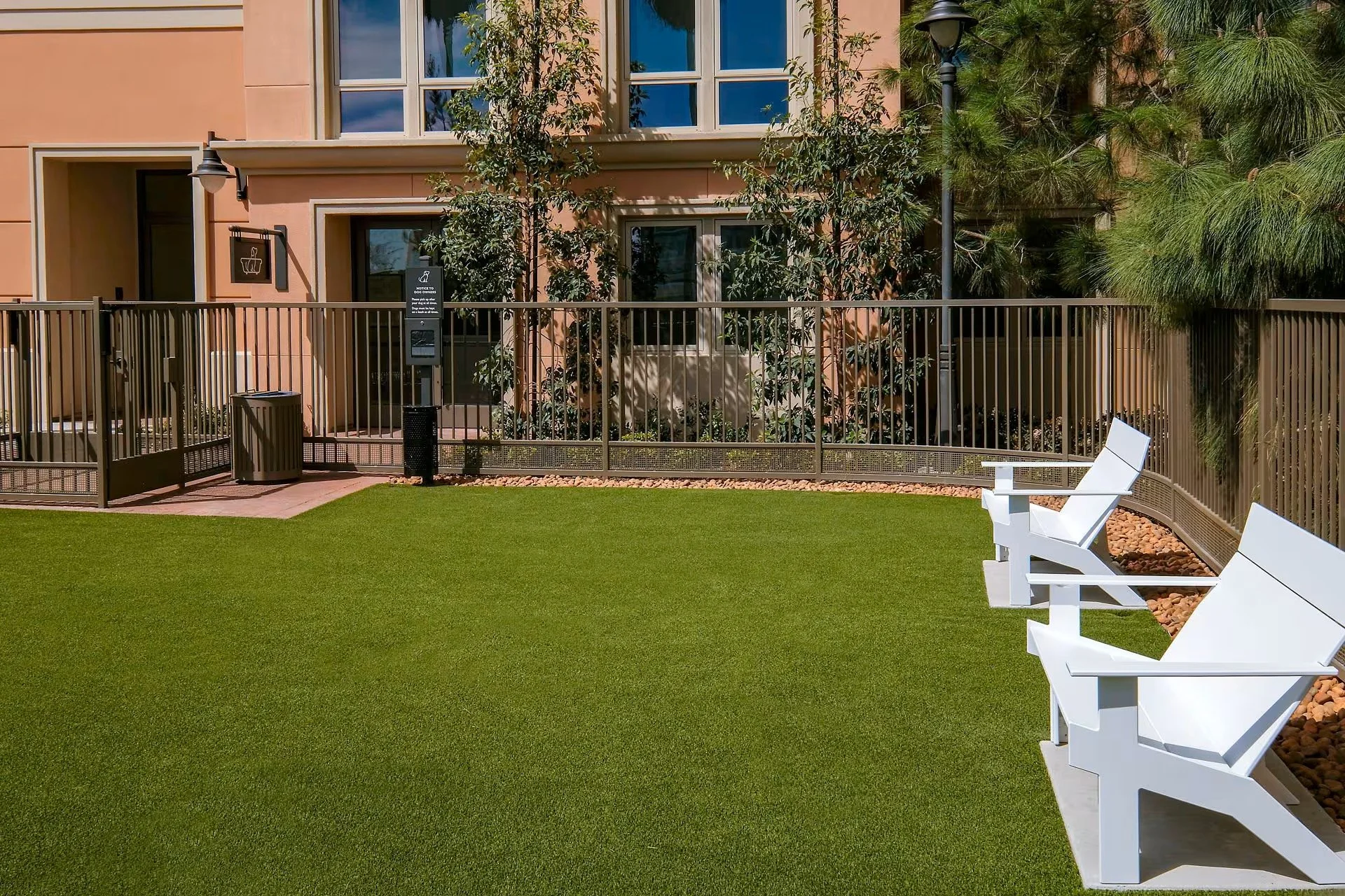 2605-18A_DogPark_ColonnadeApts_IrvineCo_.jpg