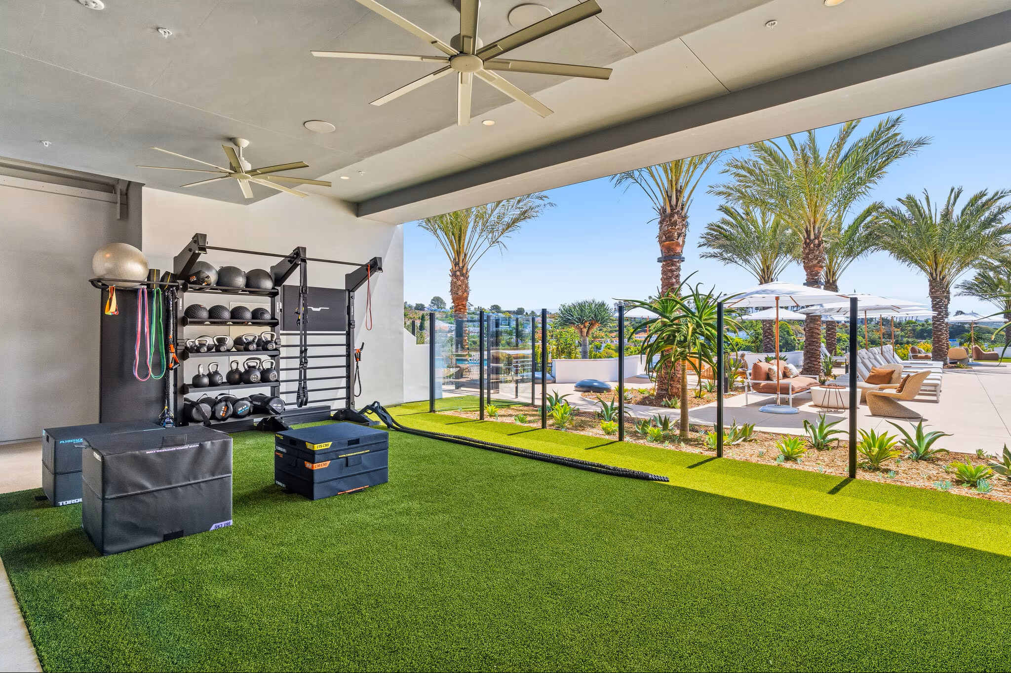riva-solana-beach-ca-building-photo (2).png
