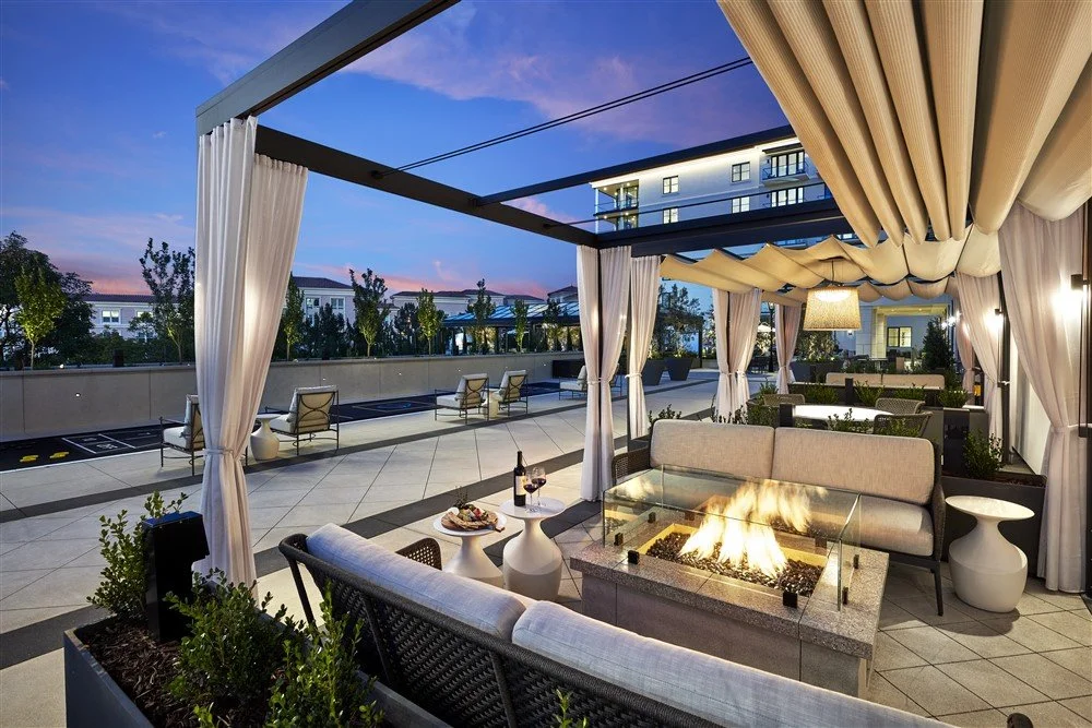 Vivante-Newport_Exterior-Patio-Firepit-3.jpg