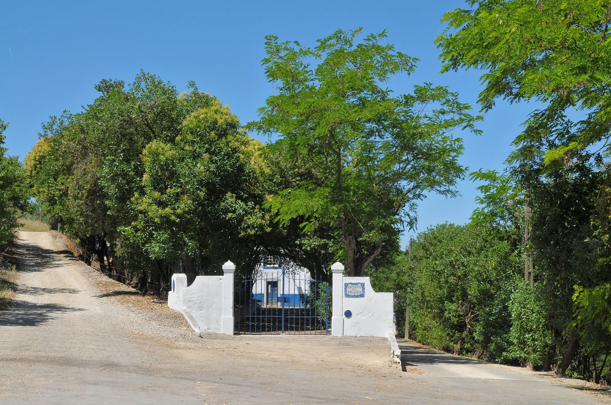 Quinta do Piloto Main Gate.JPG