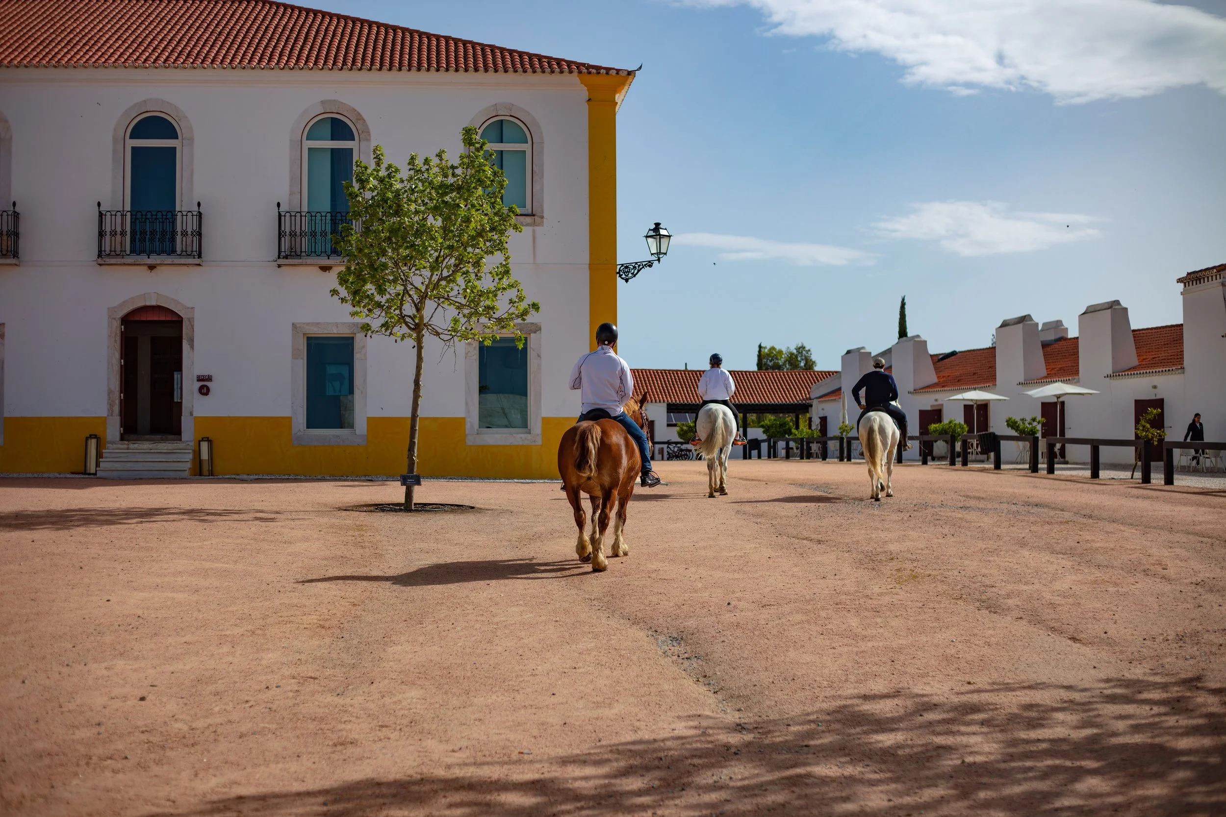Torre de Palma horse riders.jpg