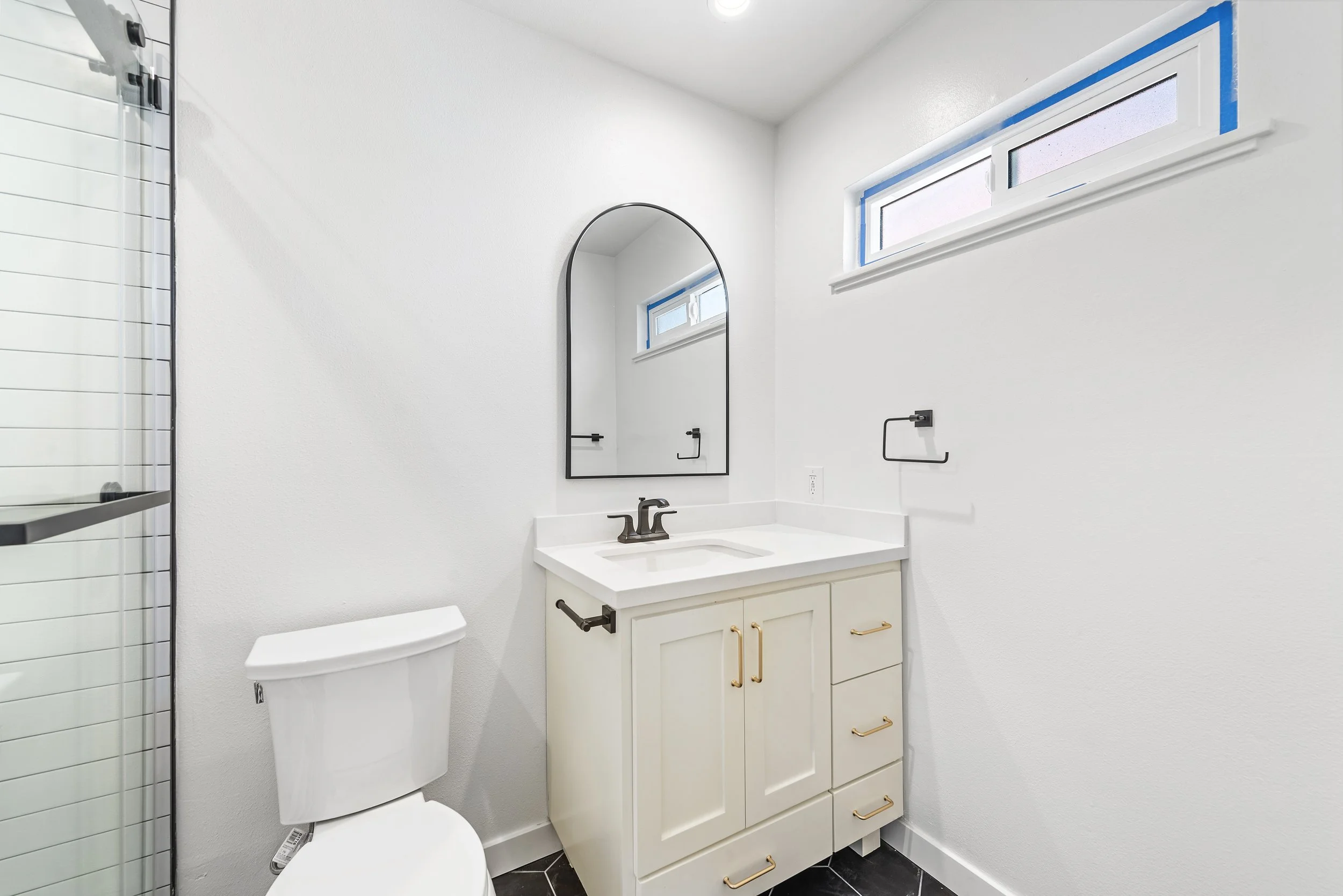 223 Ave Victoria (10).jpg