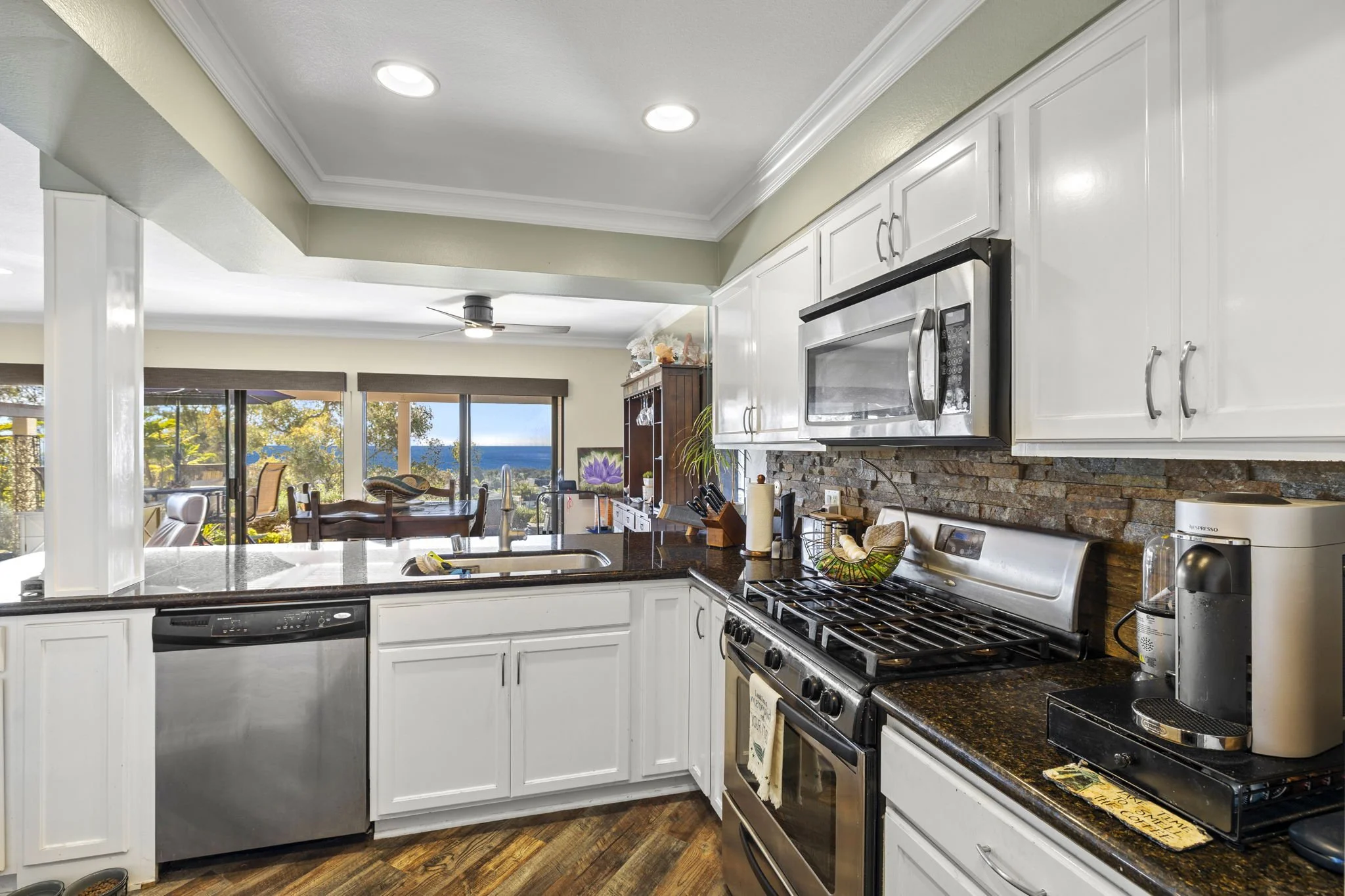 28-web-or-mls-735 Calle Bahia 28.JPG