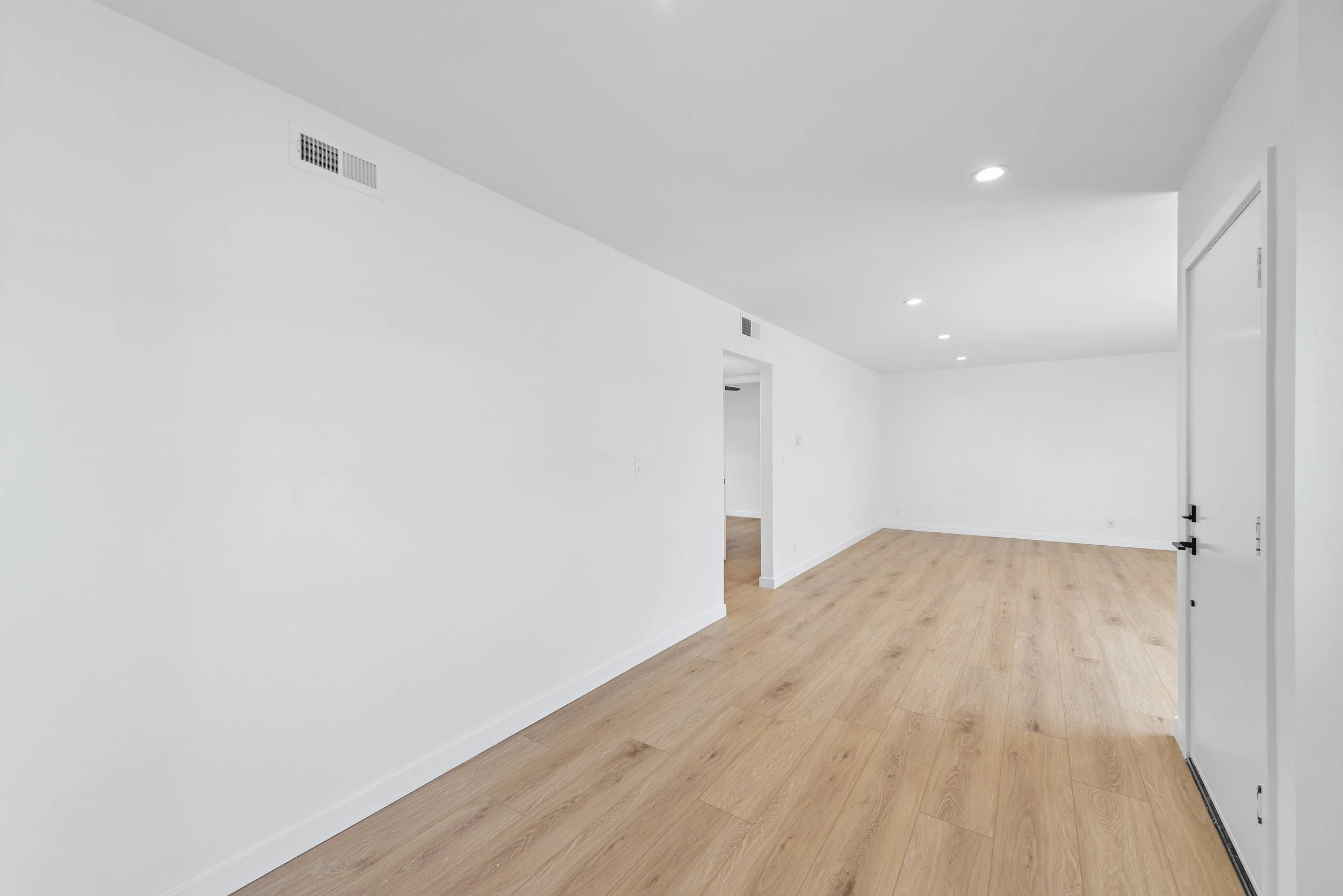 223 Ave Victoria A (5).jpg