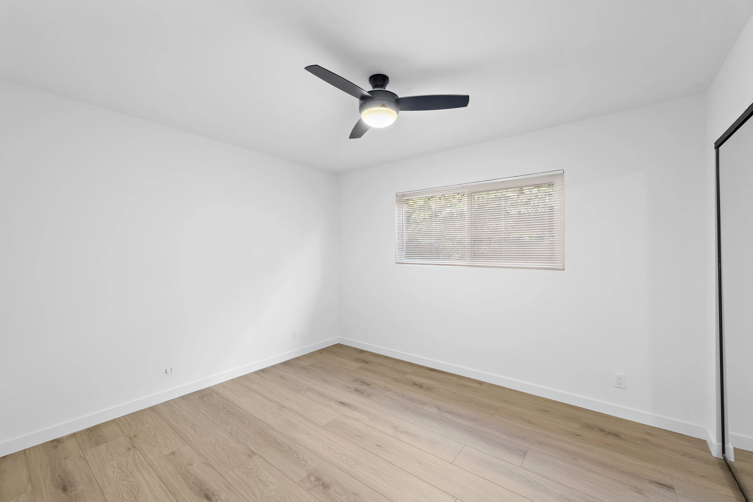 223 Ave Victoria A (12).jpg