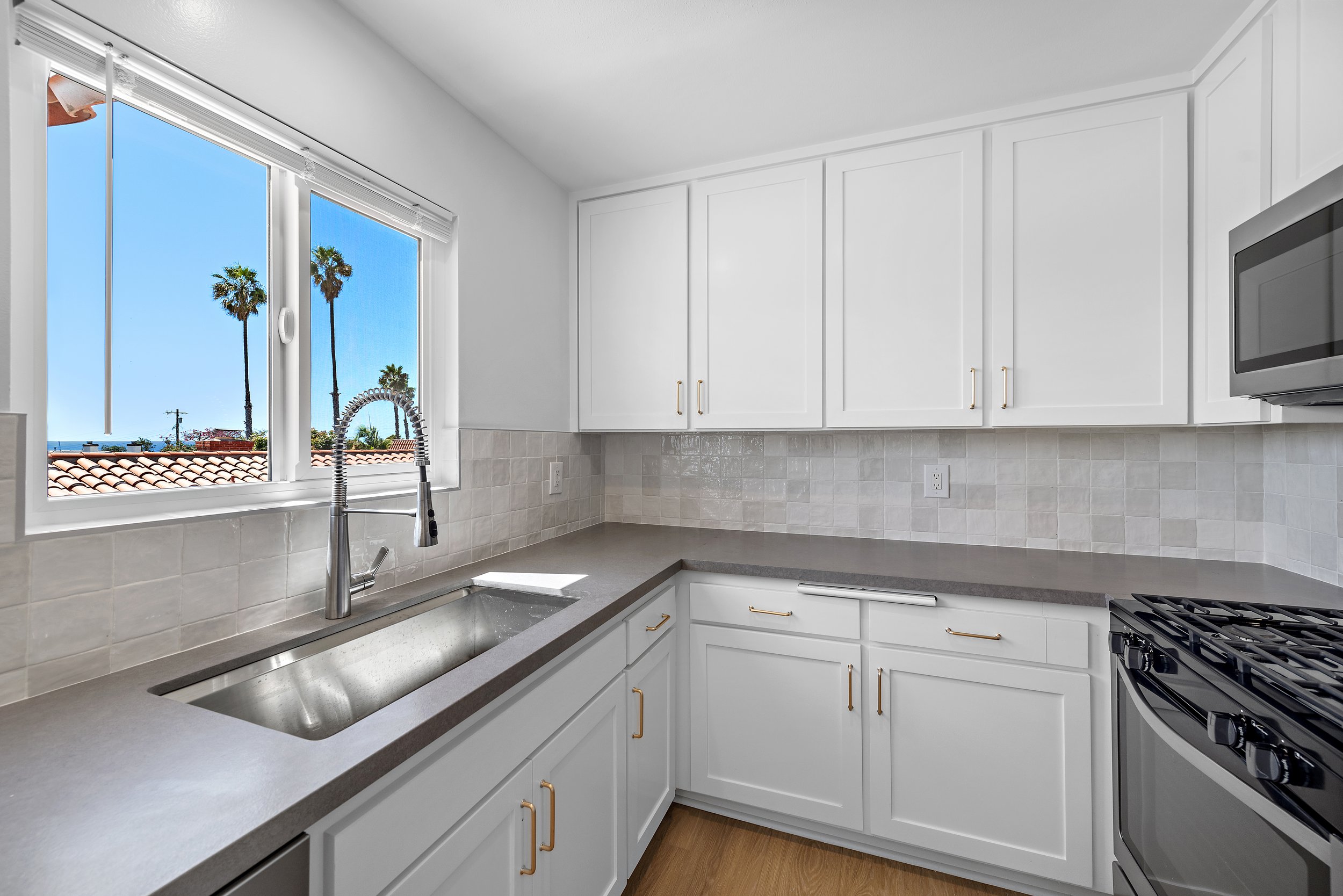 223 Ave Victoria B (7).jpg