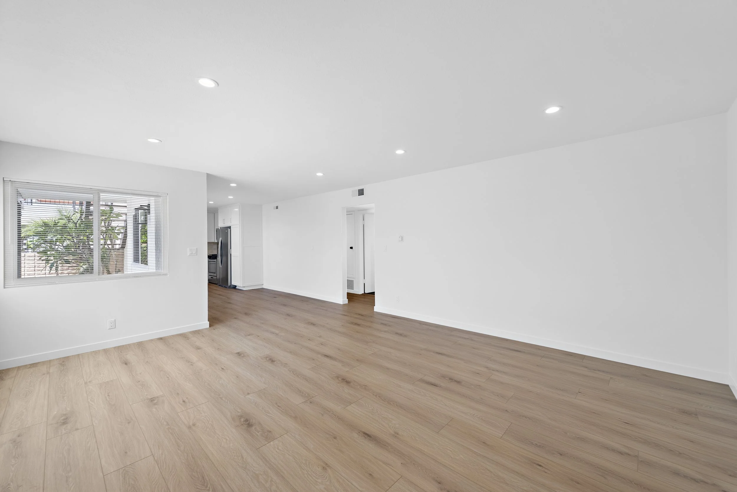 223 Ave Victoria A (3).jpg