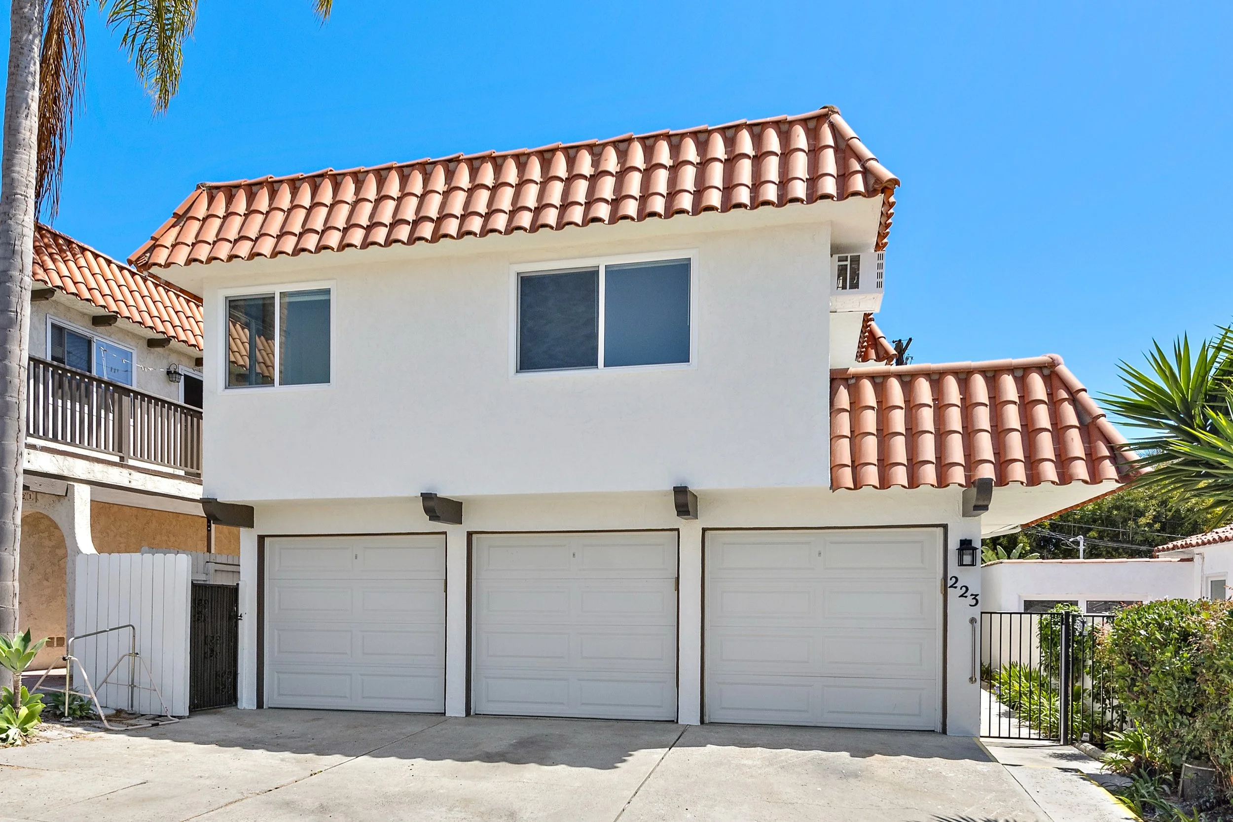 223 Avenida Victoria