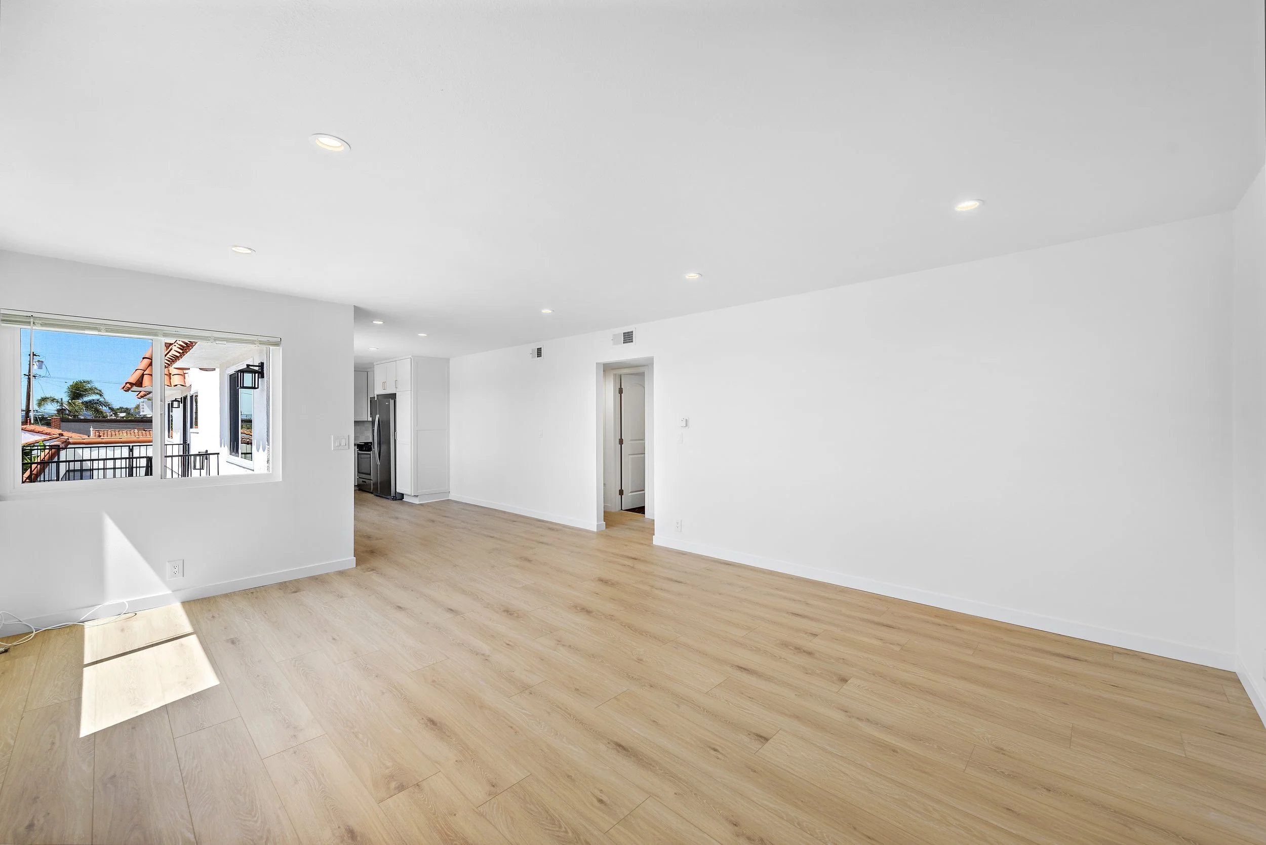 223 Ave Victoria B (3).jpg